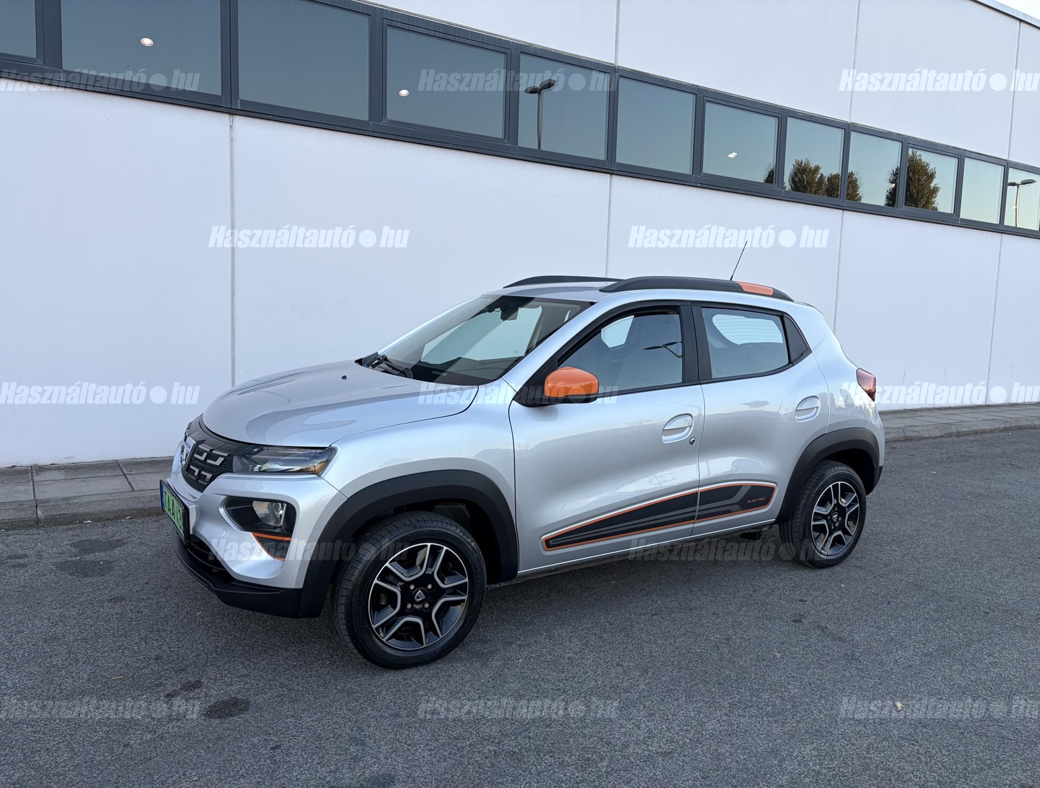 DACIA SPRING 2021/12 - 1