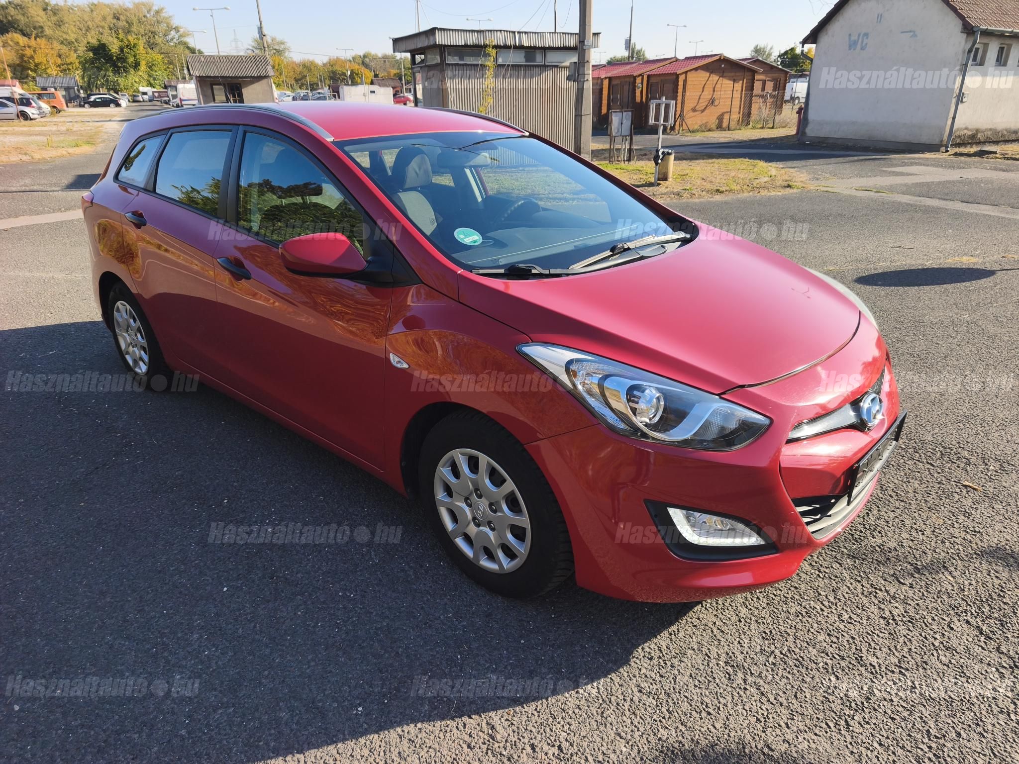 HYUNDAI I30 2013/6 - 1