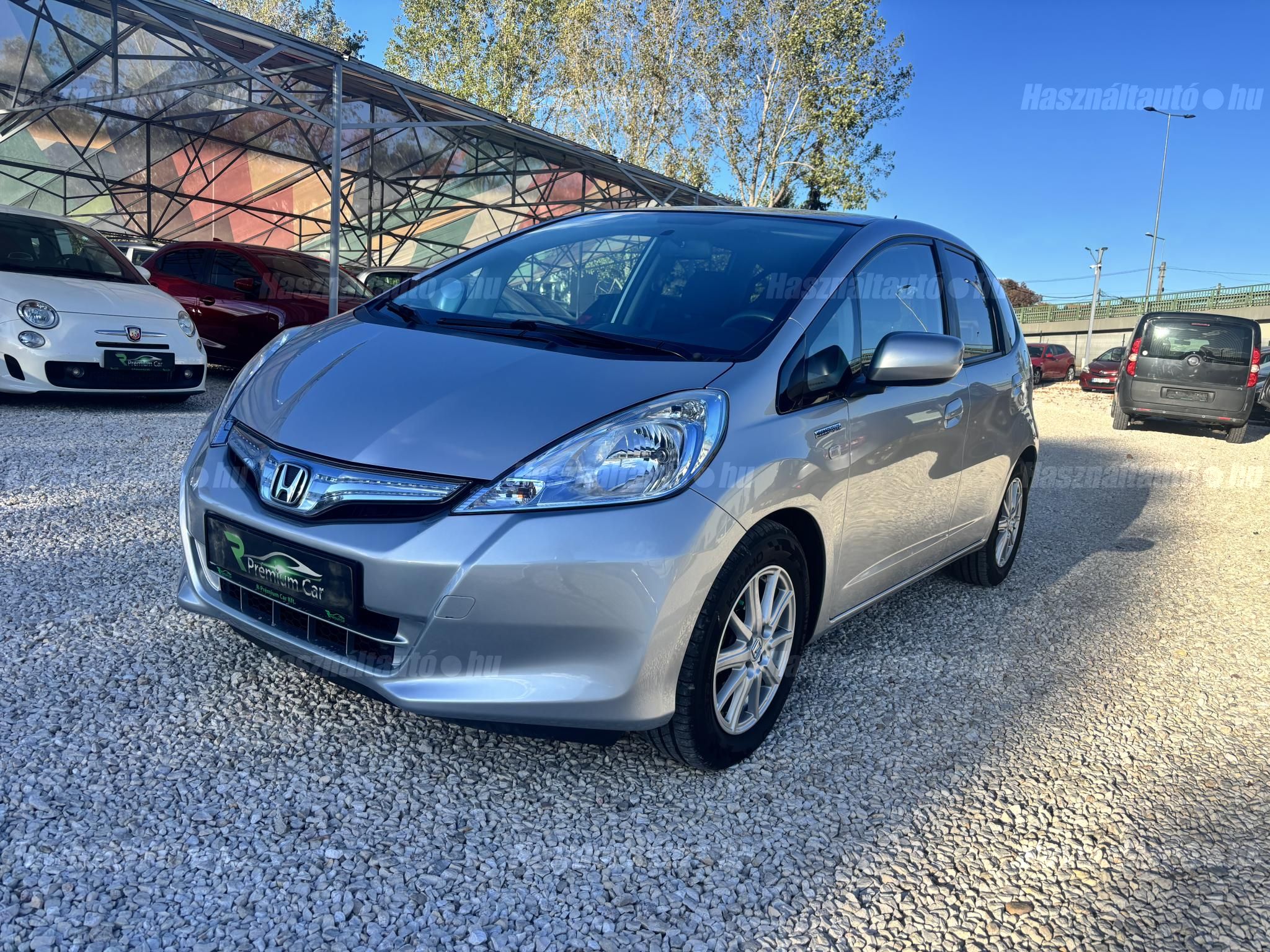 HONDA JAZZ 2015/6 - 1