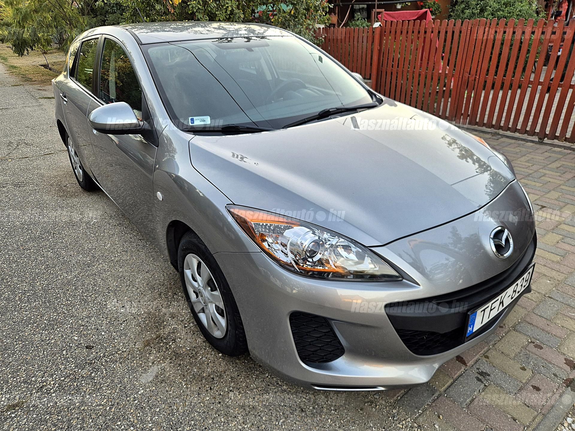 MAZDA 3 2012/6 - 1