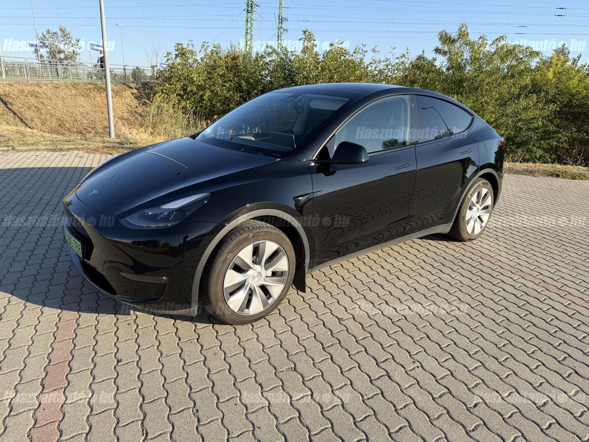 TESLA MODEL Y 2023/10 - 1