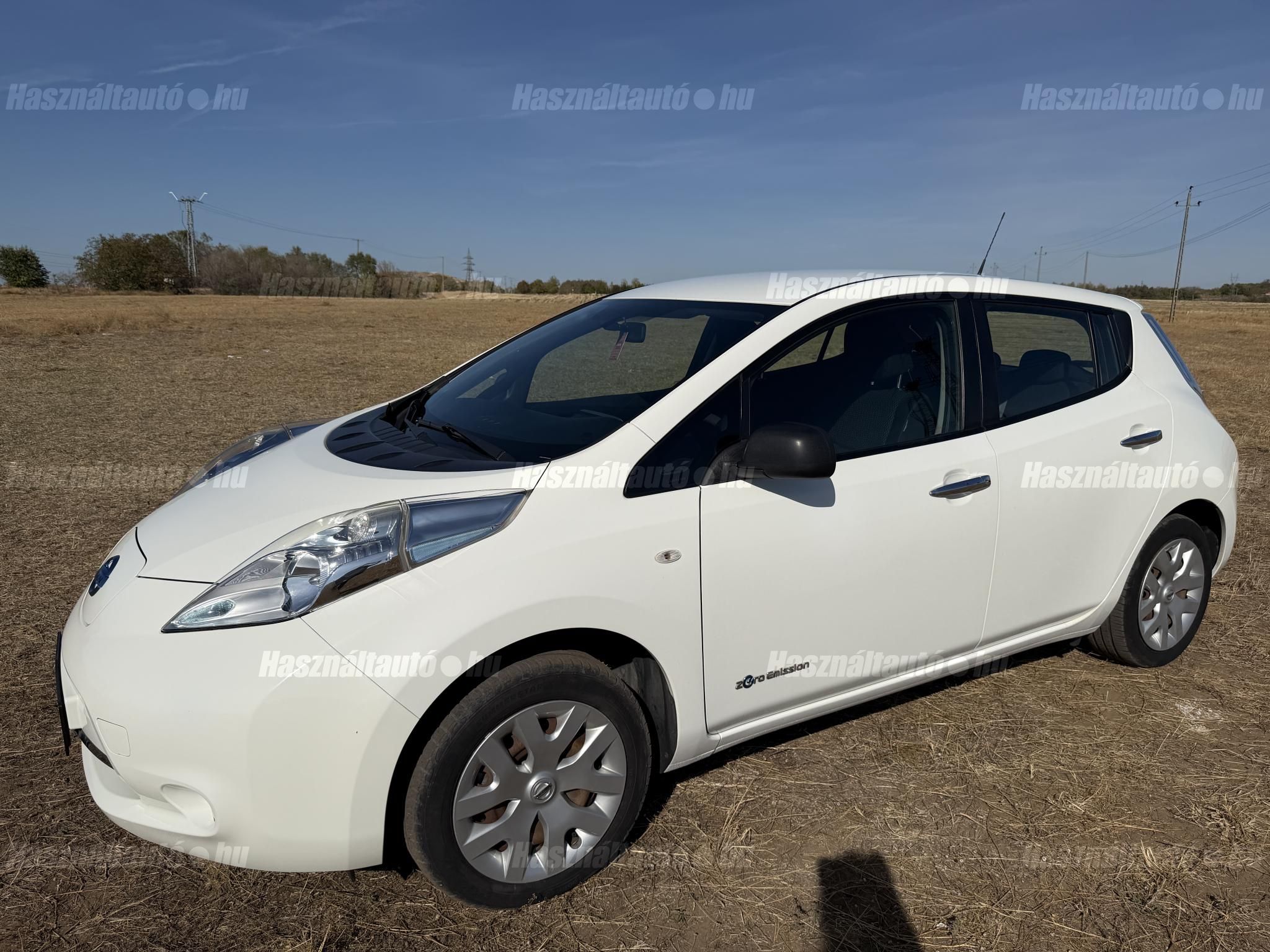 NISSAN LEAF 2016/6 - 1