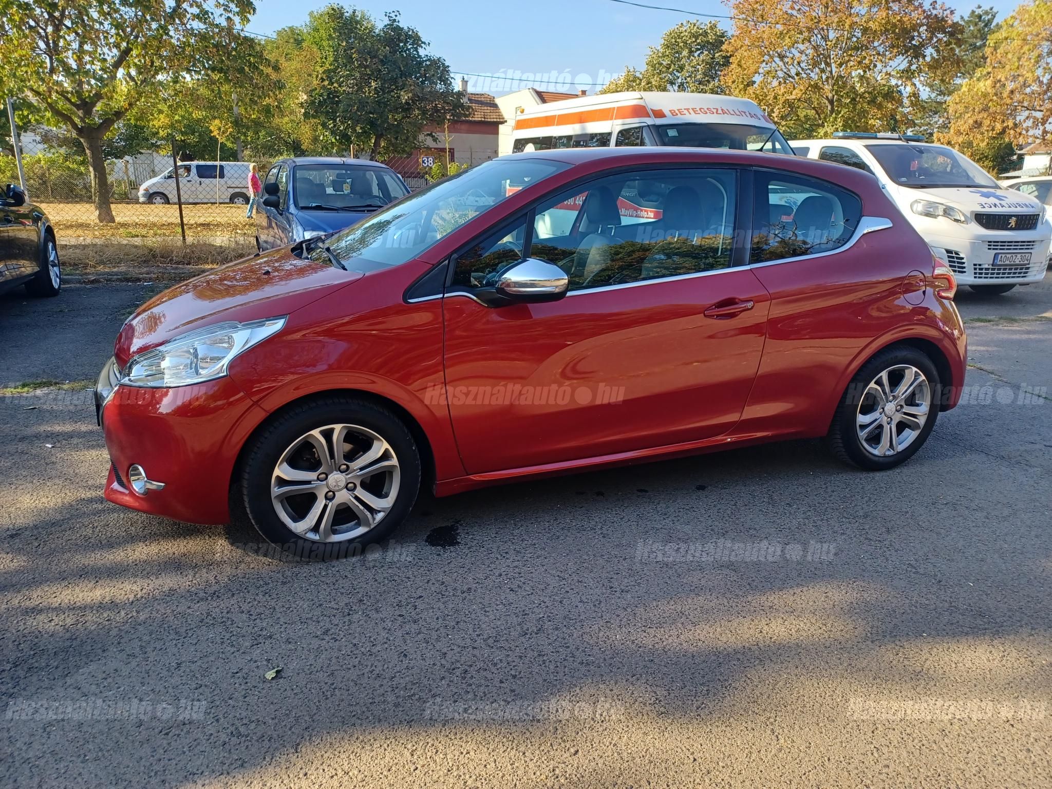 PEUGEOT 208 2013/5 - 1