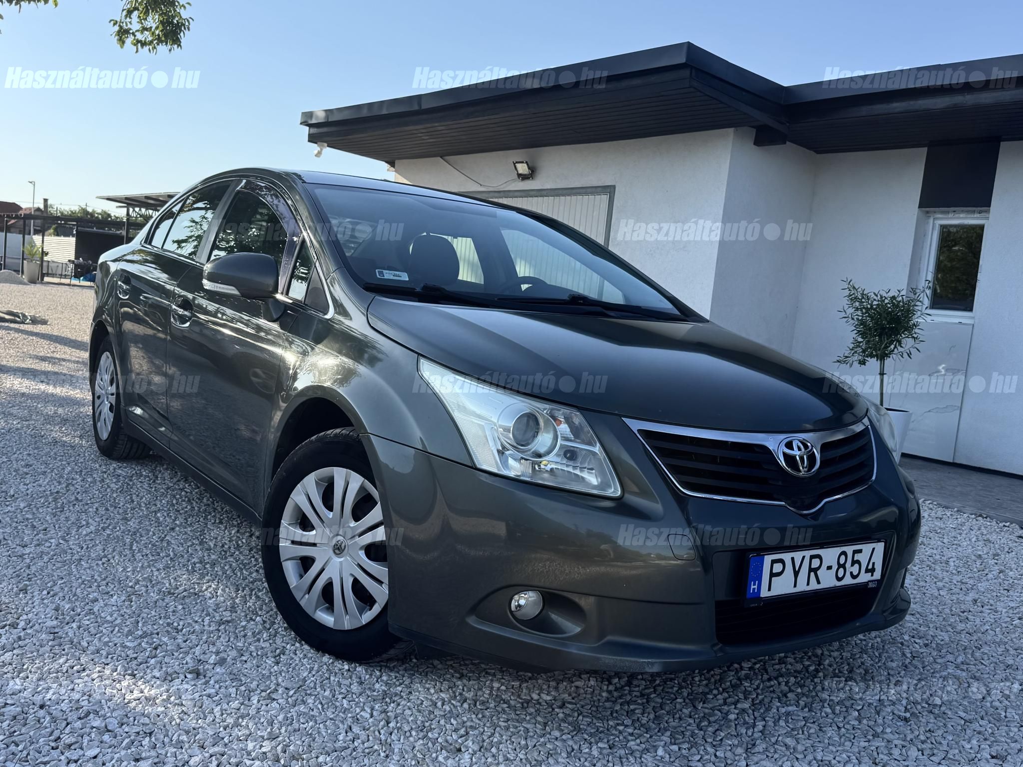 TOYOTA AVENSIS 2008 - 1