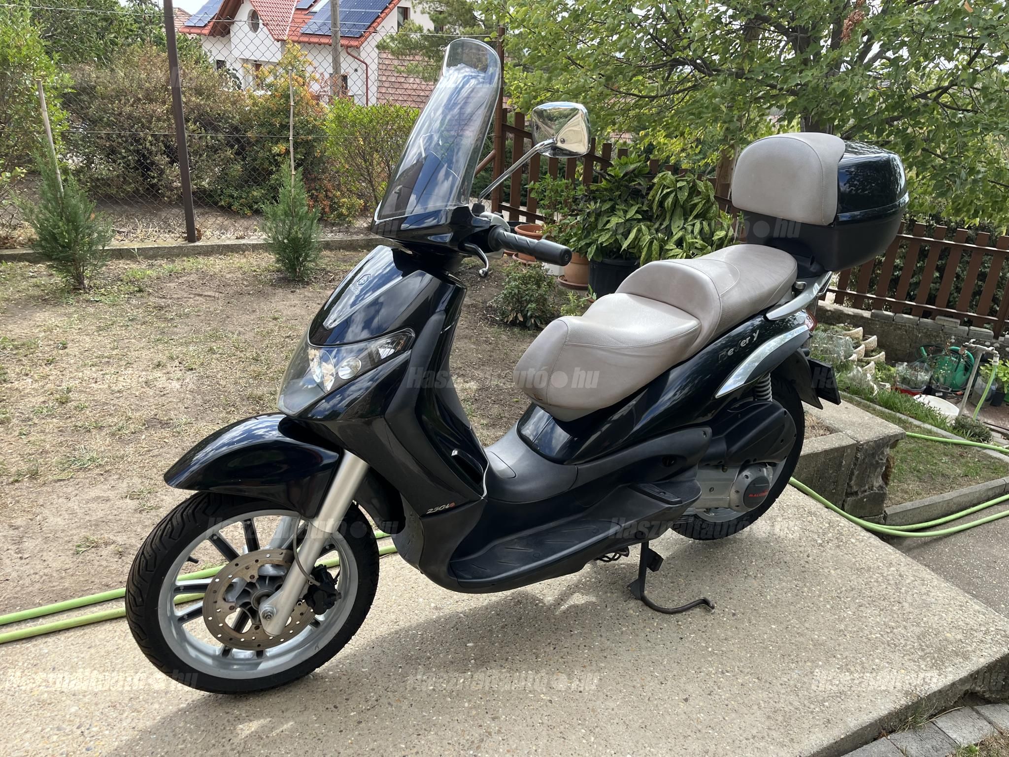 PIAGGIO BEVERLY 250 2006/1 - 1
