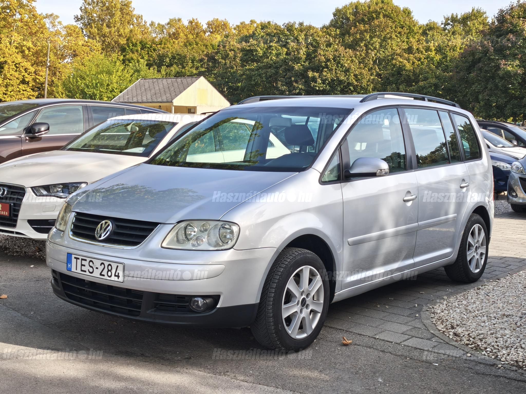 VOLKSWAGEN TOURAN 2004/6 - 1