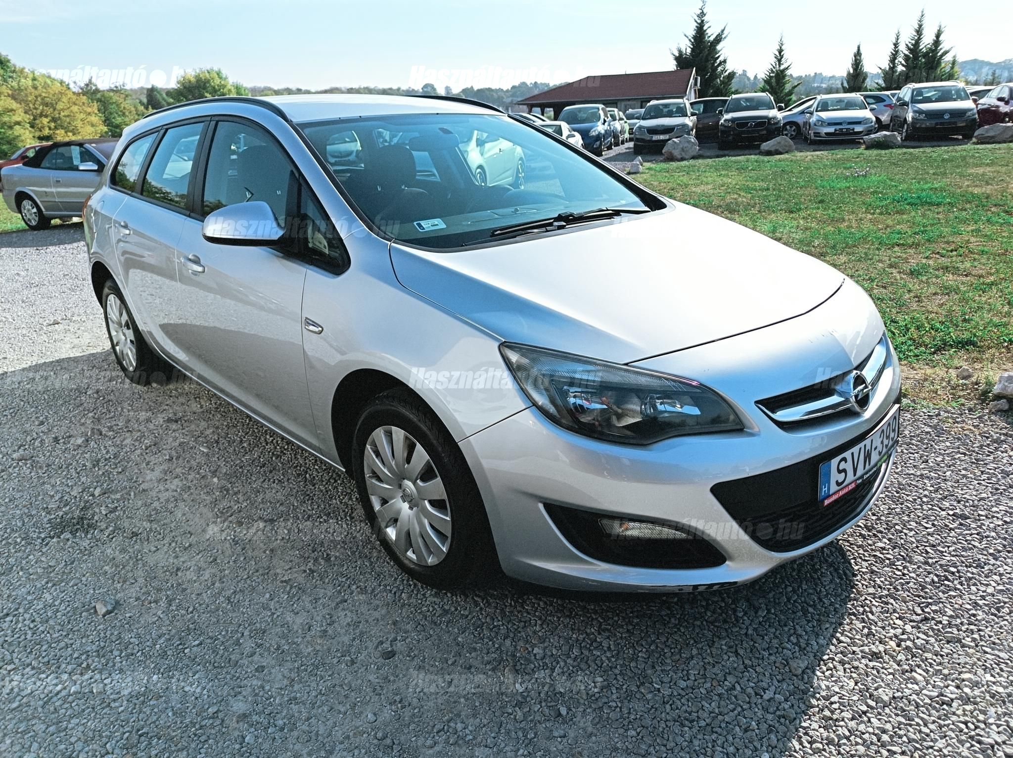 OPEL ASTRA J 2012/10 - 1