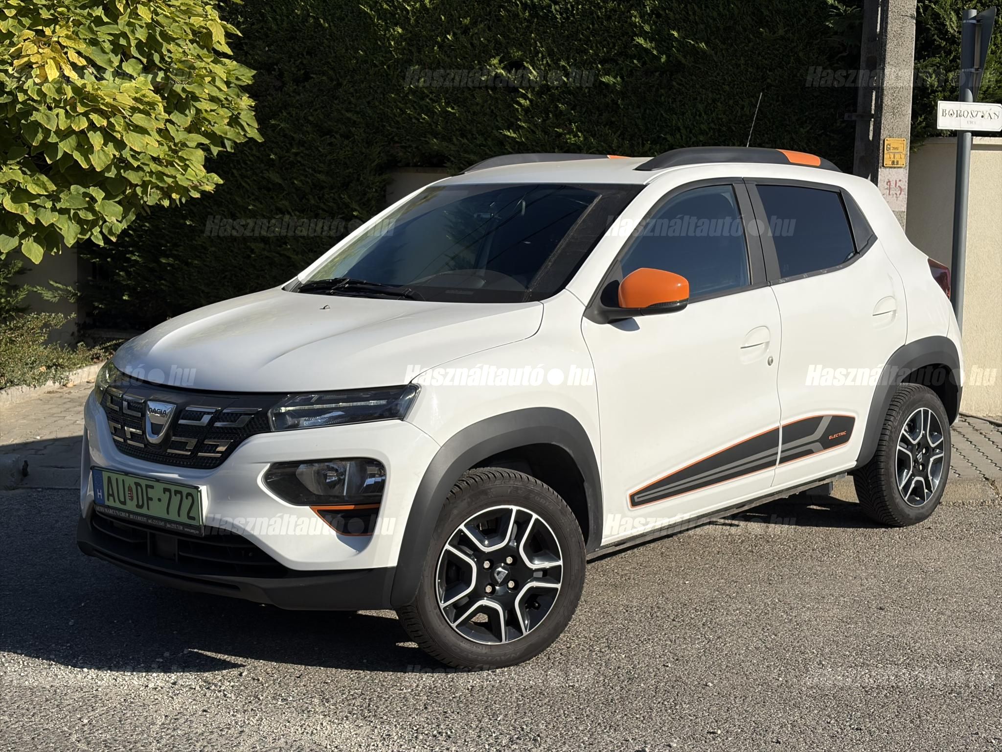 DACIA SPRING 2022/10 - 1