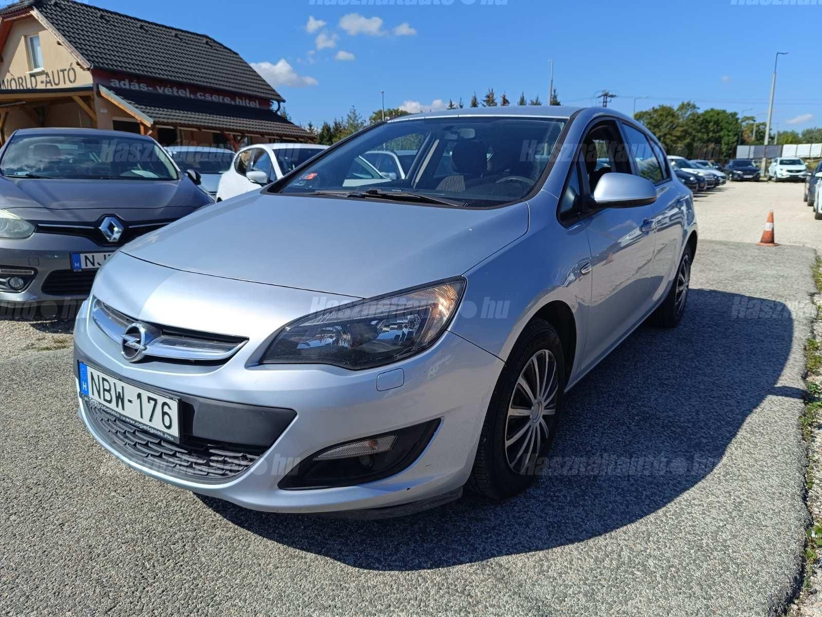 OPEL ASTRA J 2015/4 - 1