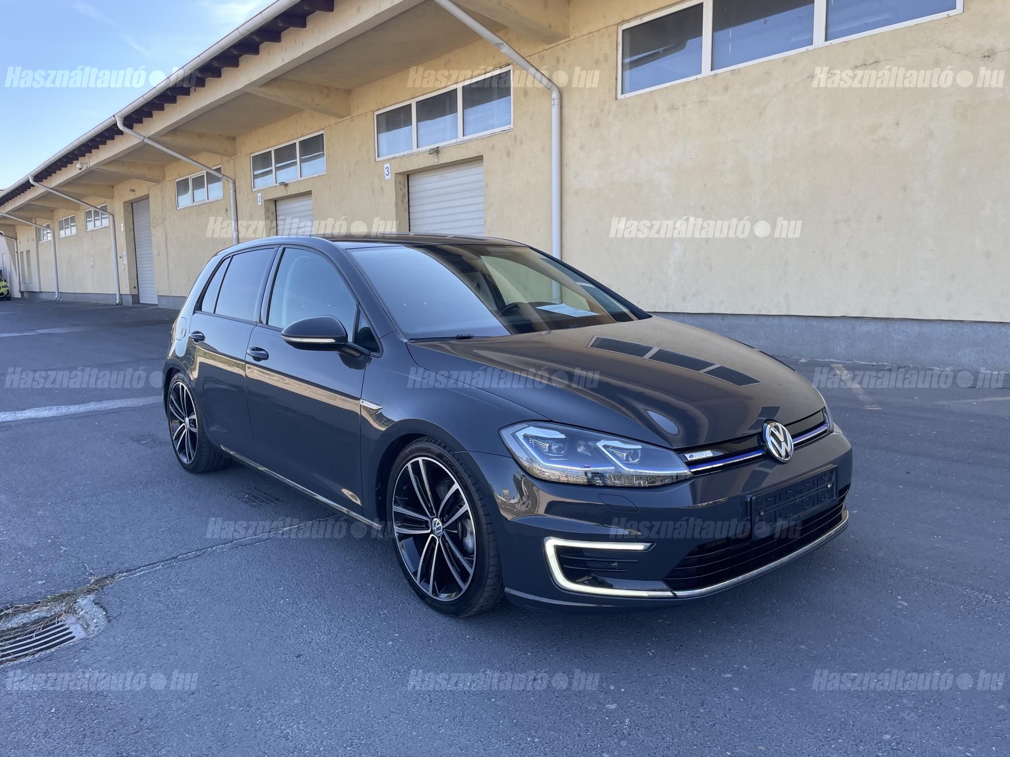 VOLKSWAGEN GOLF 2020/6 - 1