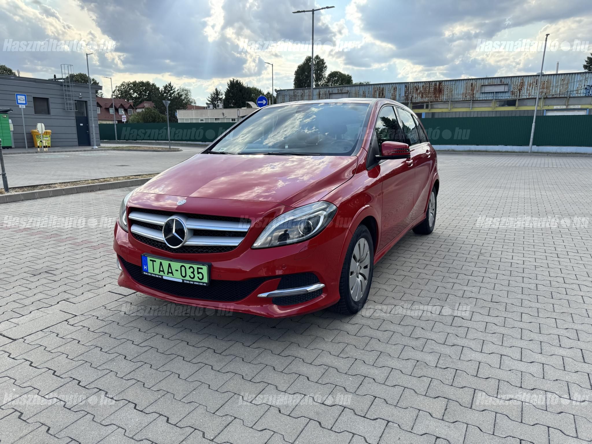 MERCEDES-BENZ B 250 E 2016/6 - 1