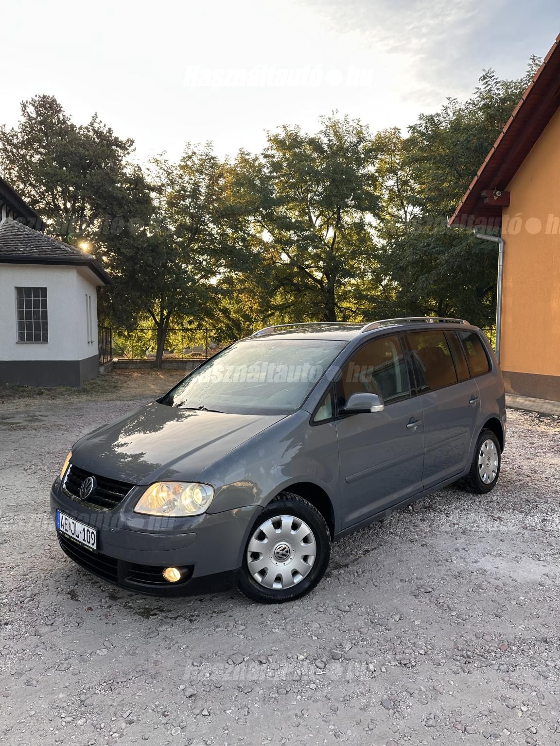 VOLKSWAGEN TOURAN 2005/12 - 1
