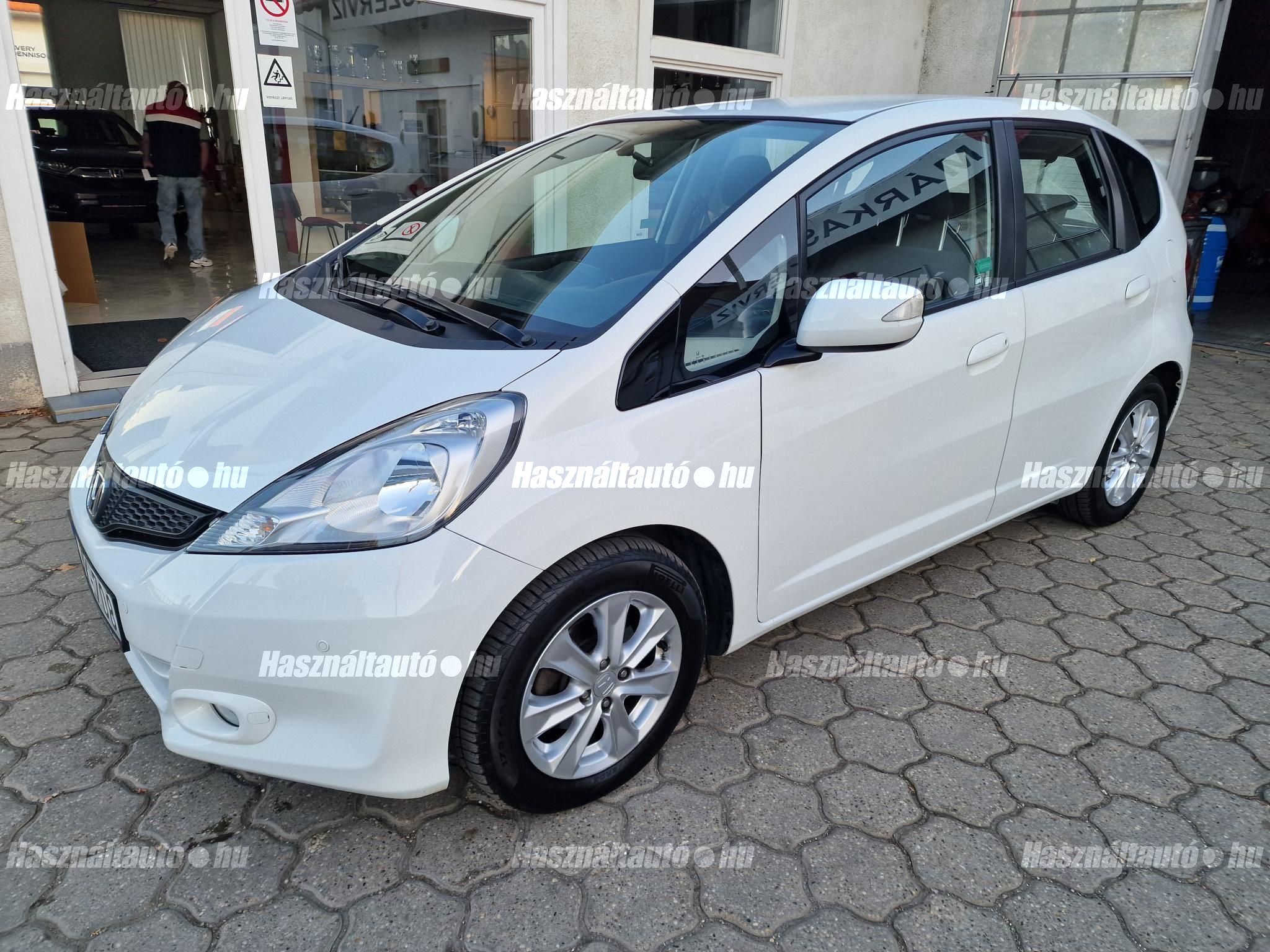 HONDA JAZZ 2011/3 - 1