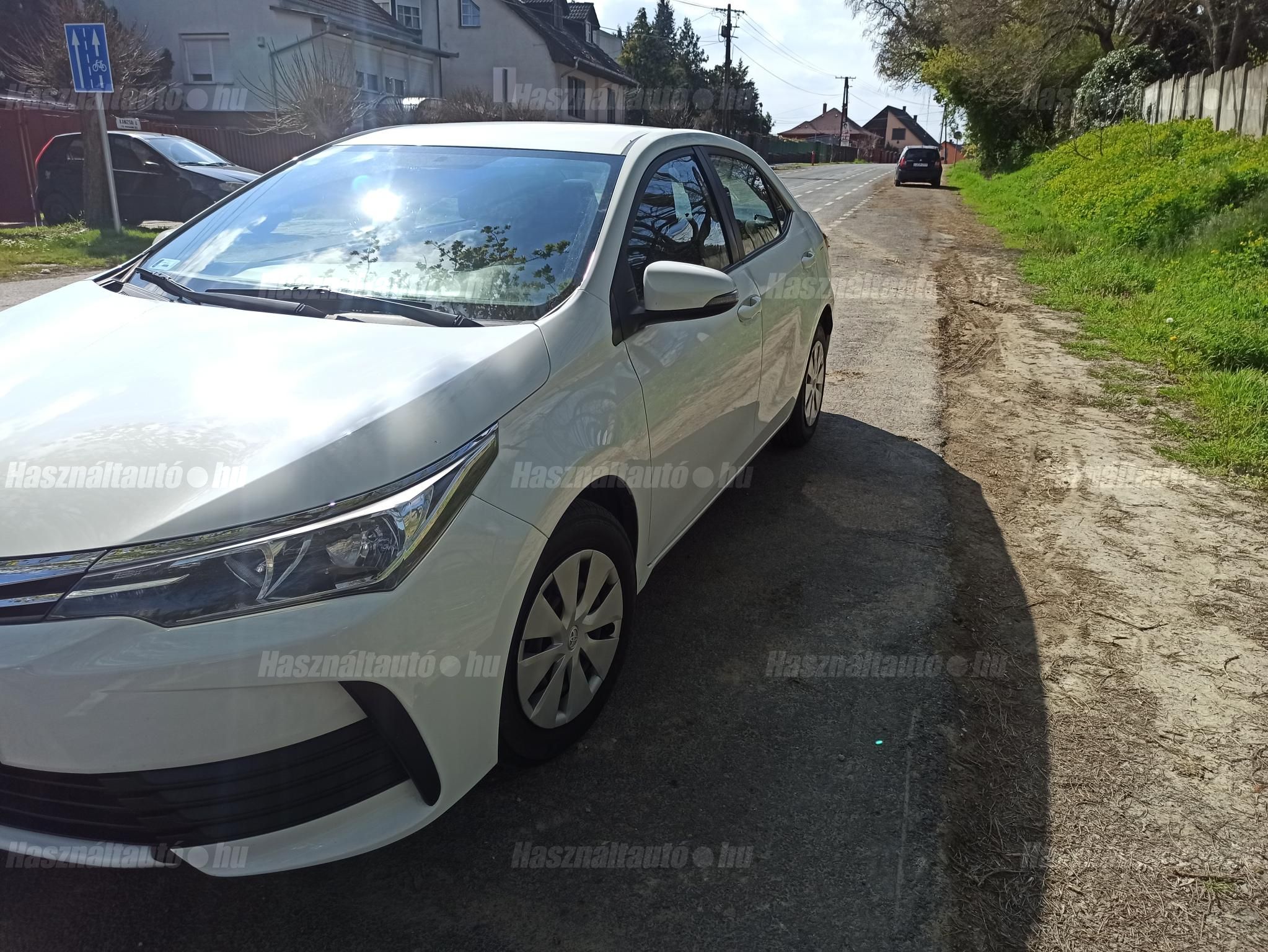 TOYOTA COROLLA 2016/12 - 1