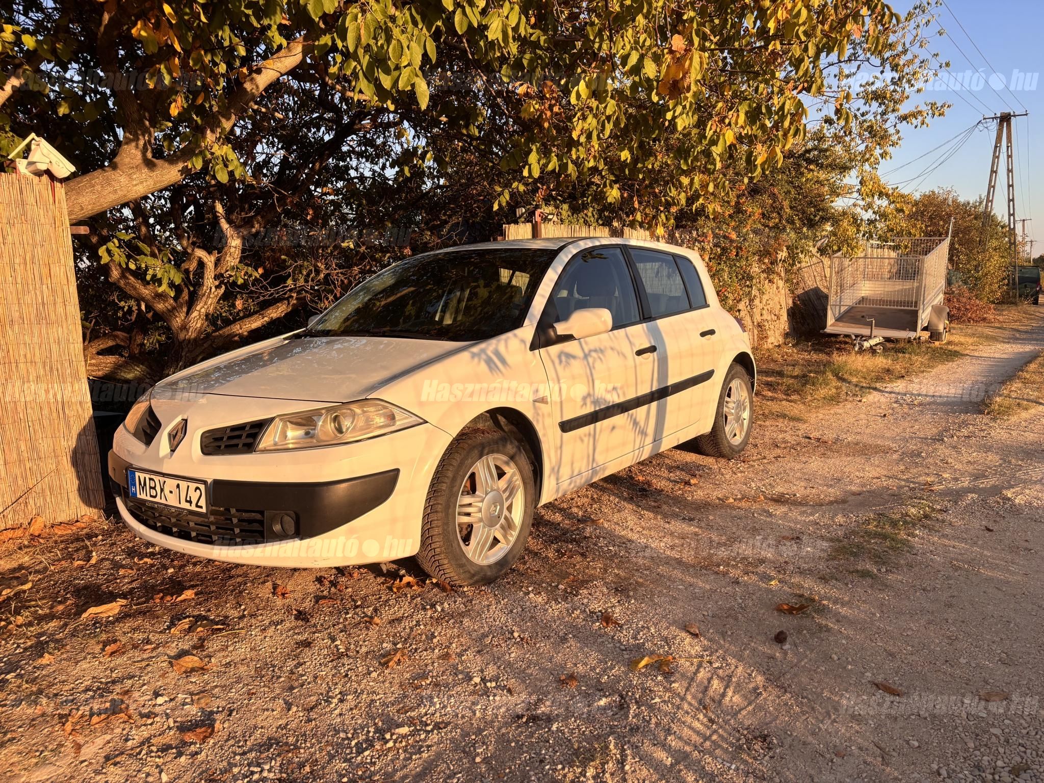 RENAULT MEGANE 2008 - 1