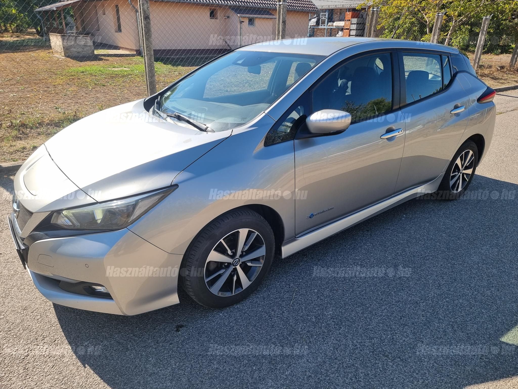 NISSAN LEAF 2018/10 - 1