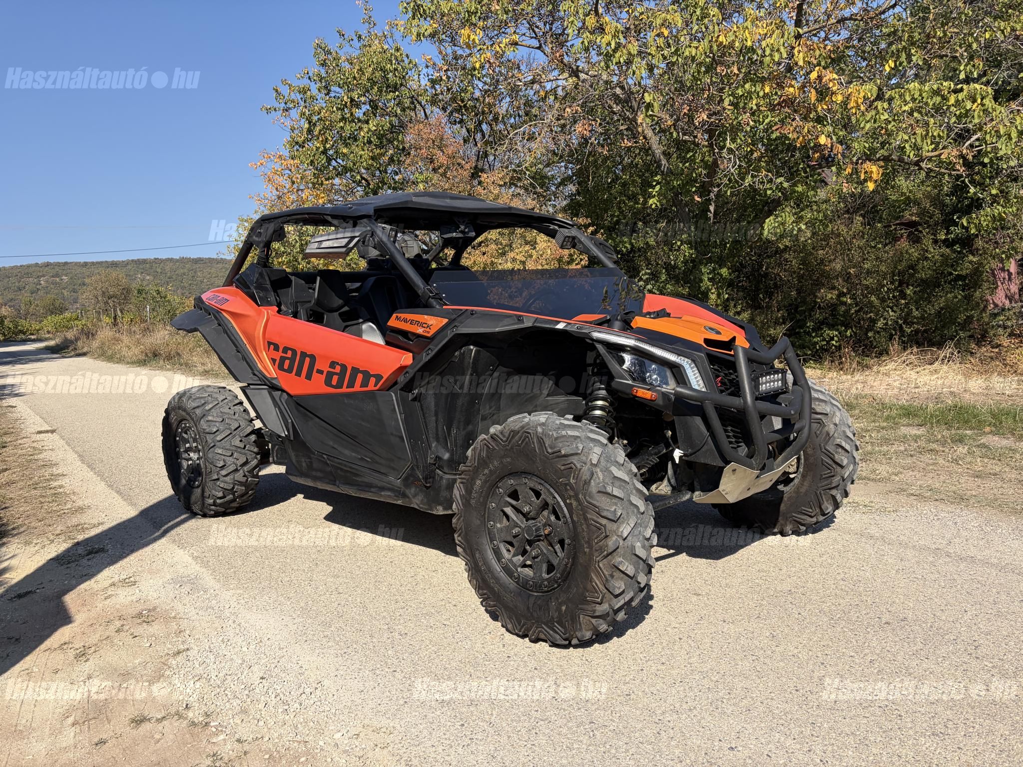CAN-AM MAVERICK 2019/7 - 1