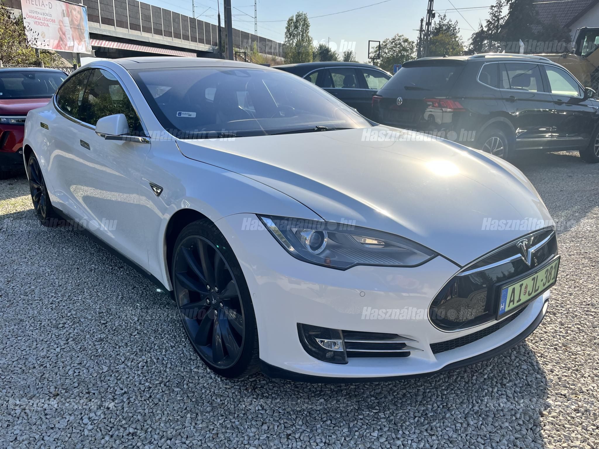 TESLA MODEL S 2016/4 - 1