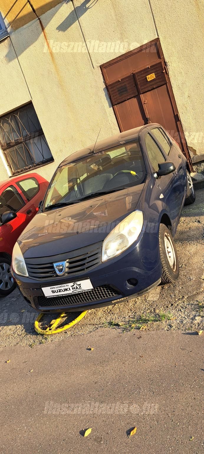DACIA SANDERO 2012/5 - 1