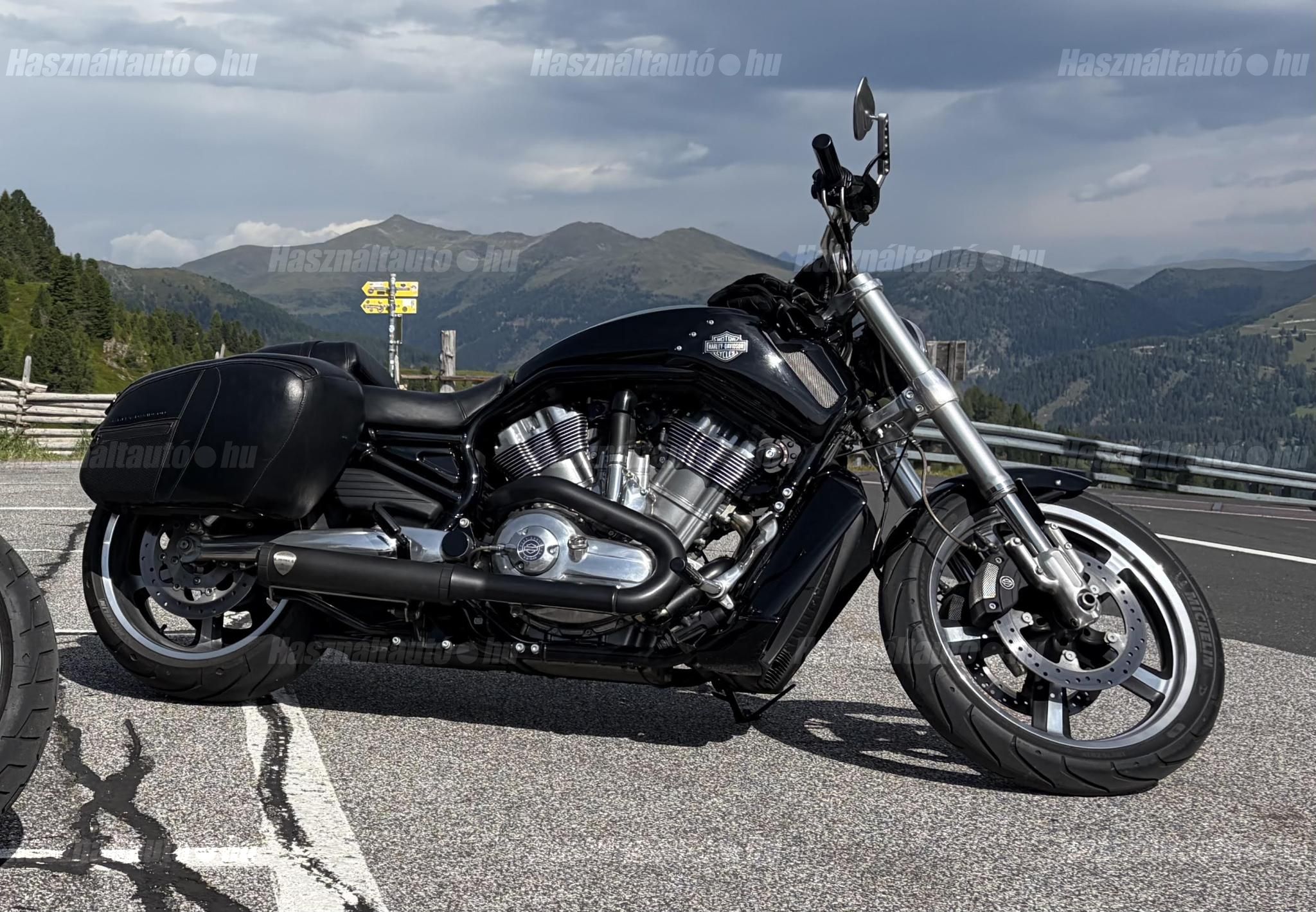 HARLEY-DAVIDSON V-ROD 2011/10 - 1