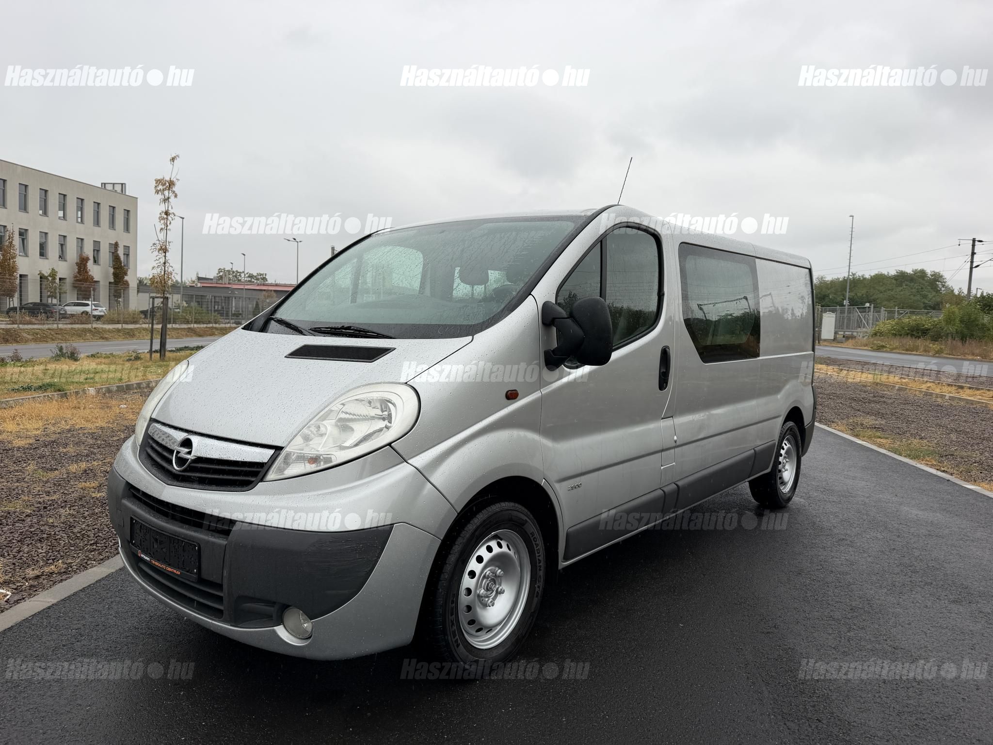 OPEL VIVARO 2011/4 - 1