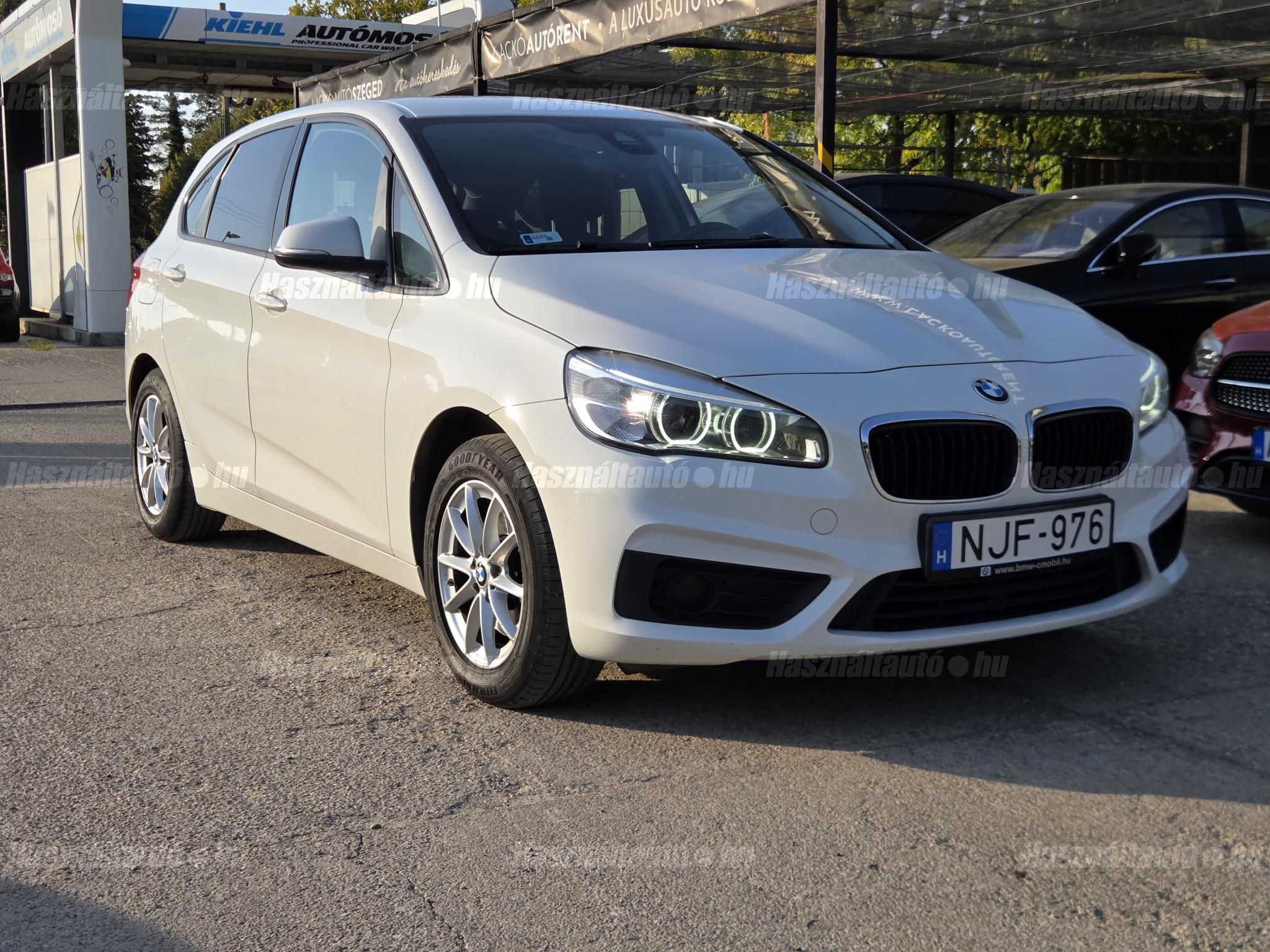 BMW 218 2015/11 - 1
