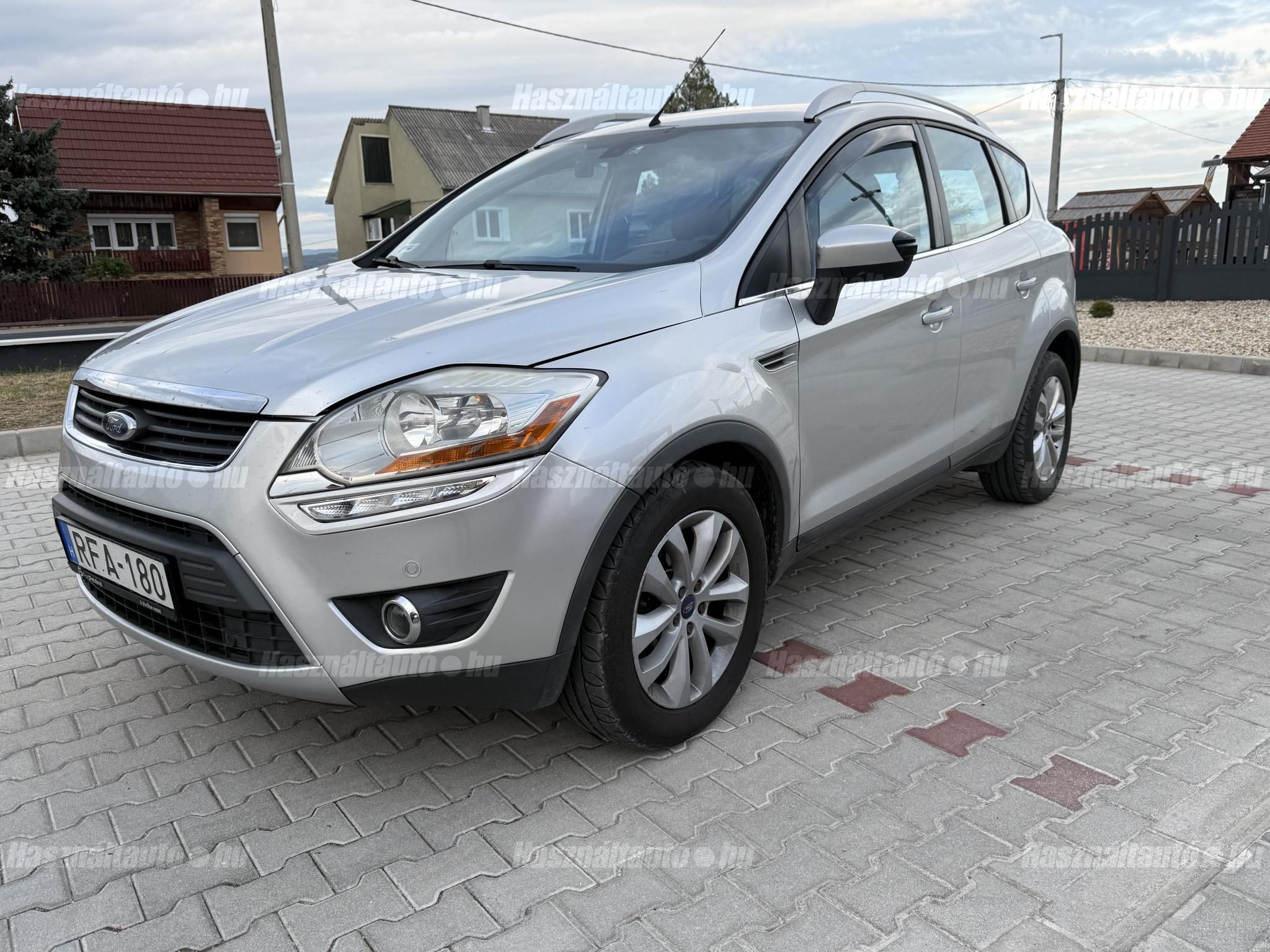 FORD KUGA 2009/5 - 1