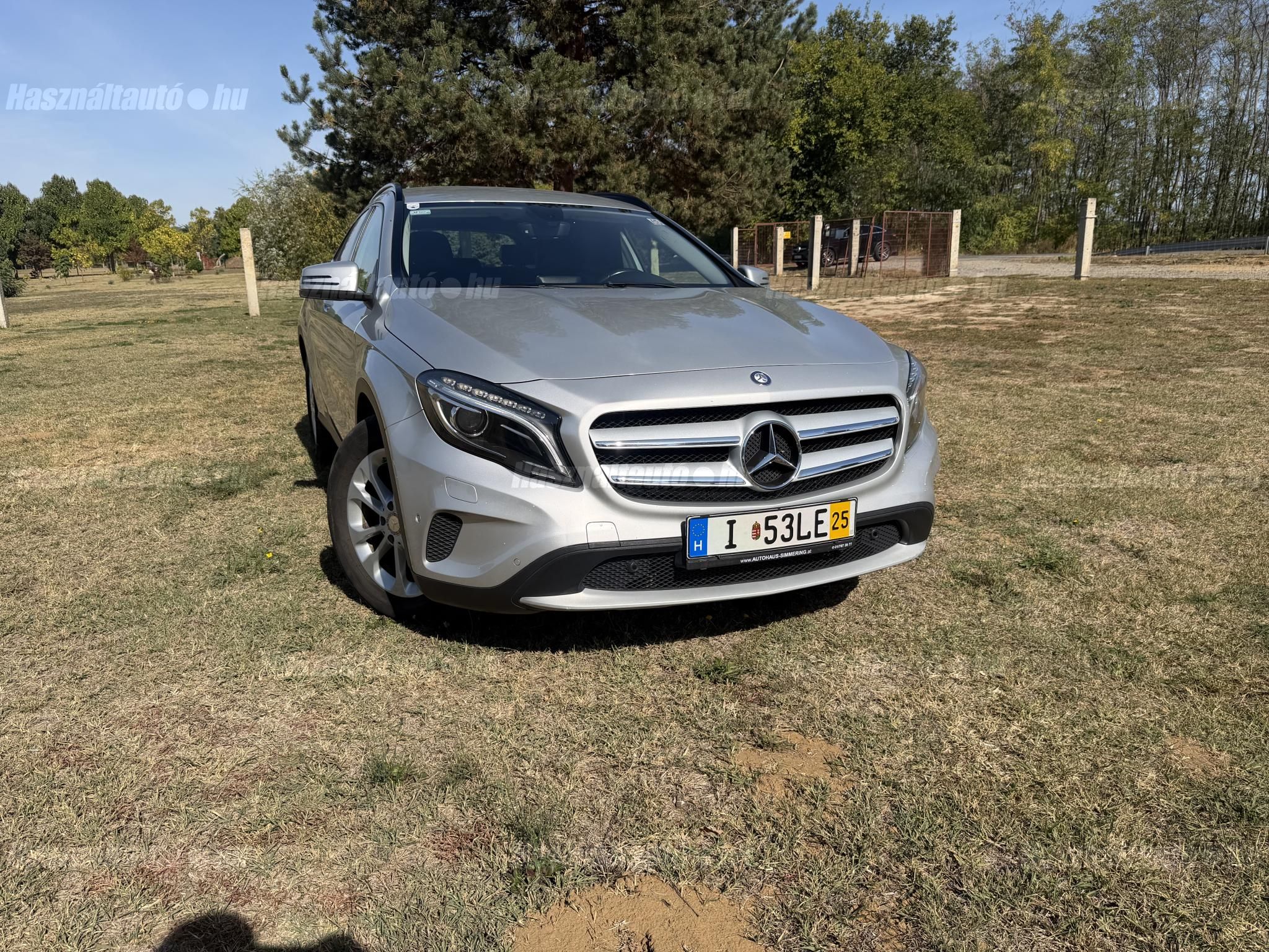 MERCEDES-BENZ GLA 200 2015/7 - 1