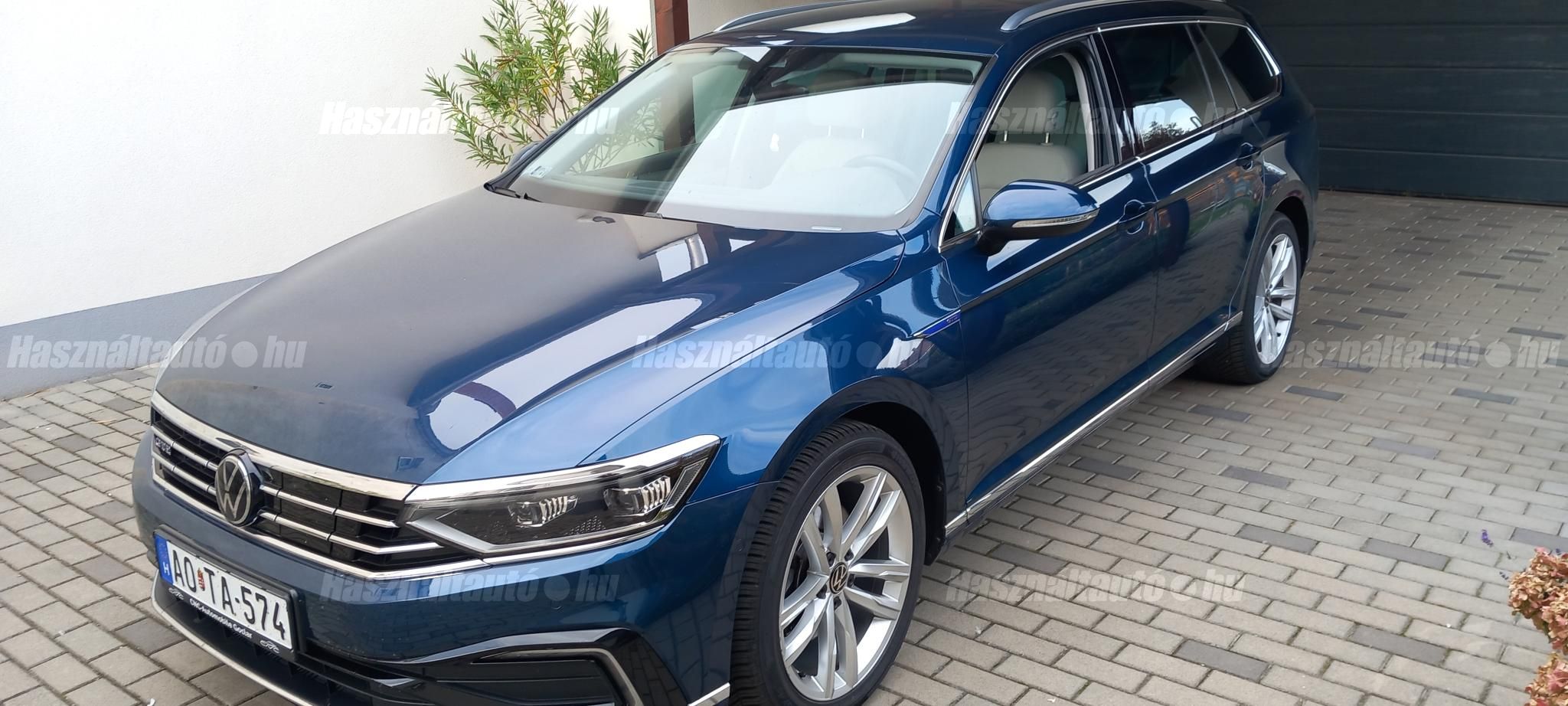 VOLKSWAGEN PASSAT 2022/12 - 1