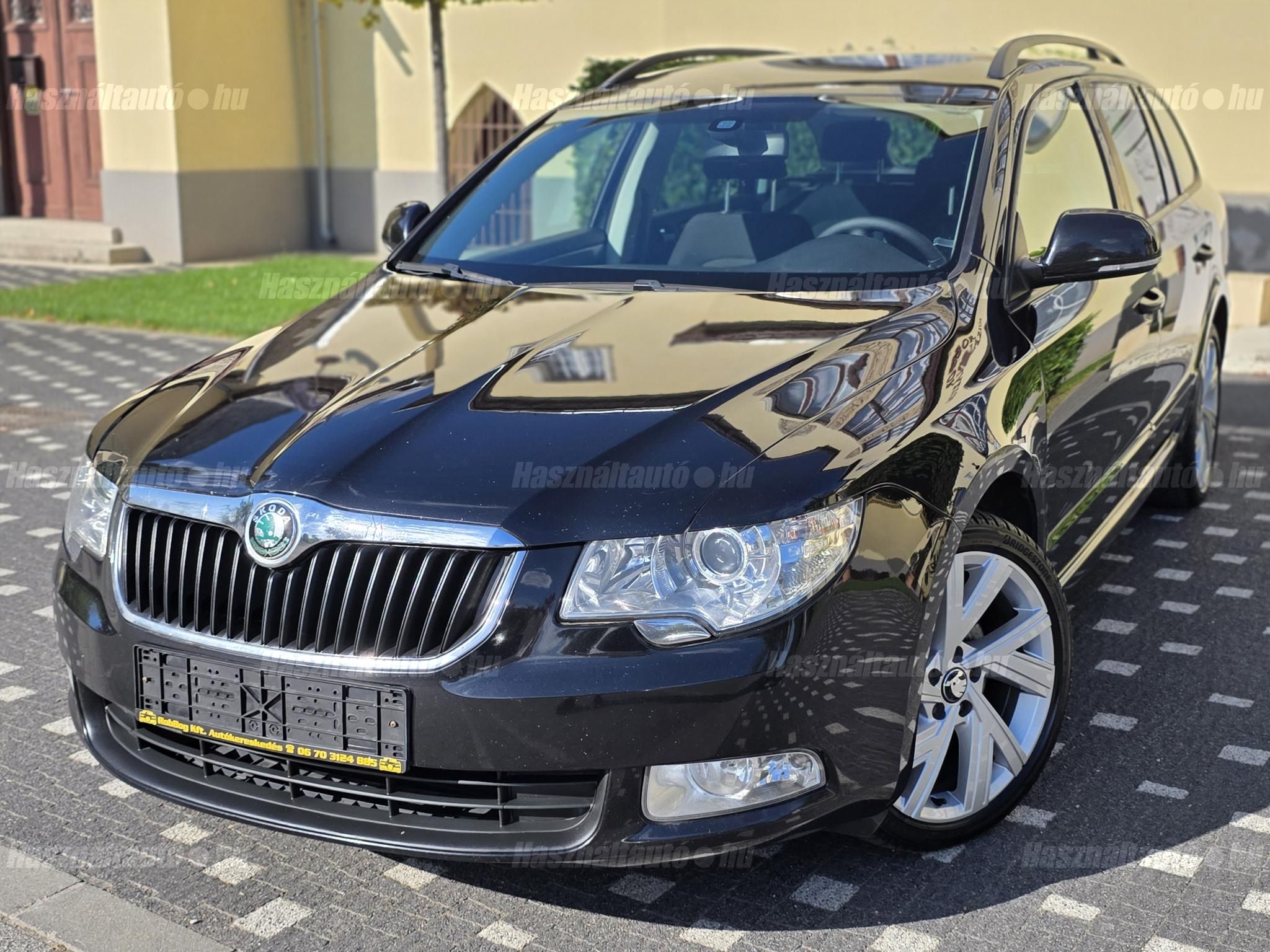 SKODA SUPERB 2011/6 - 1
