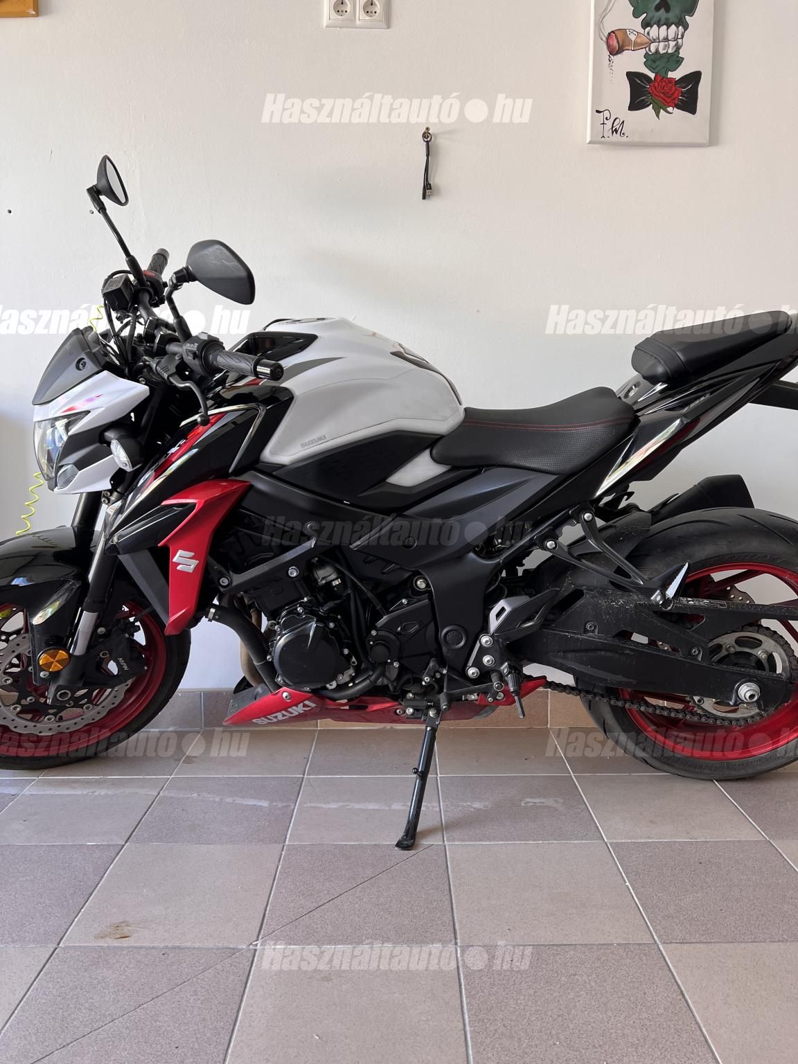SUZUKI GSX-S 750 2019 - 1