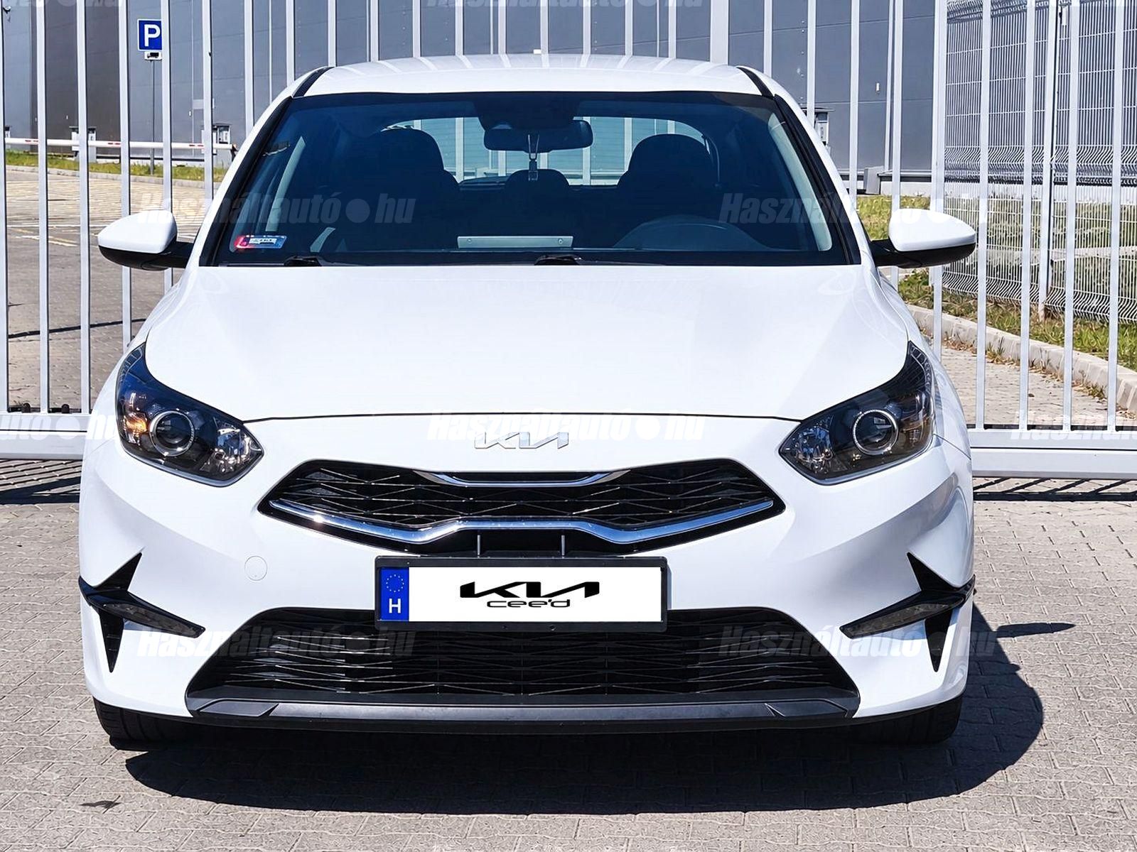 KIA CEE'D 2022/7 - 1