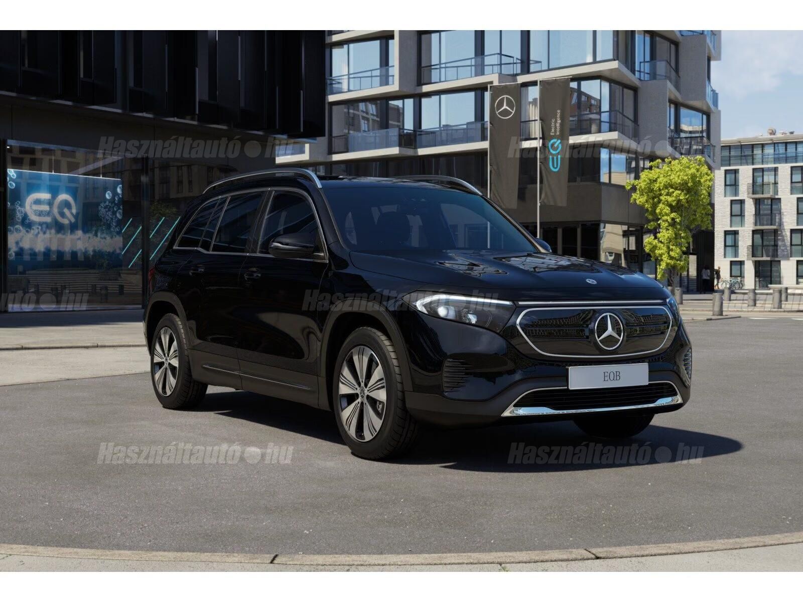 MERCEDES-BENZ EQB 2023/7 - 1