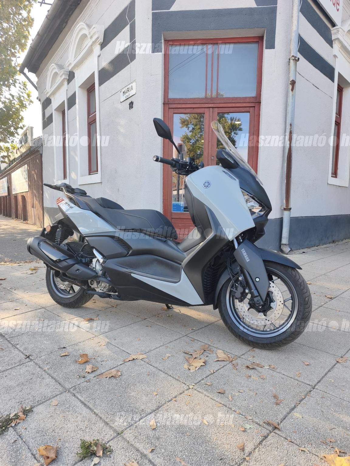 YAMAHA X-MAX 300 TECH MAX 2025 - 1