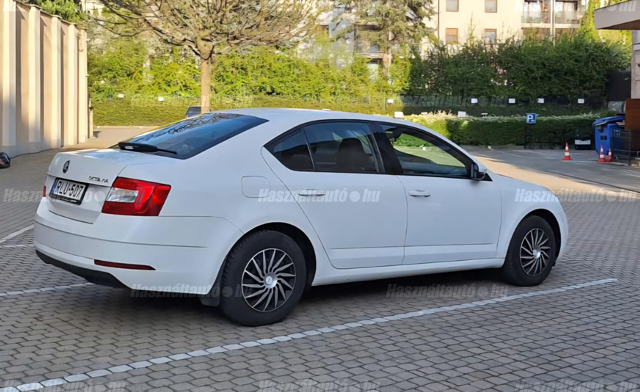SKODA OCTAVIA 2019/5 - 1