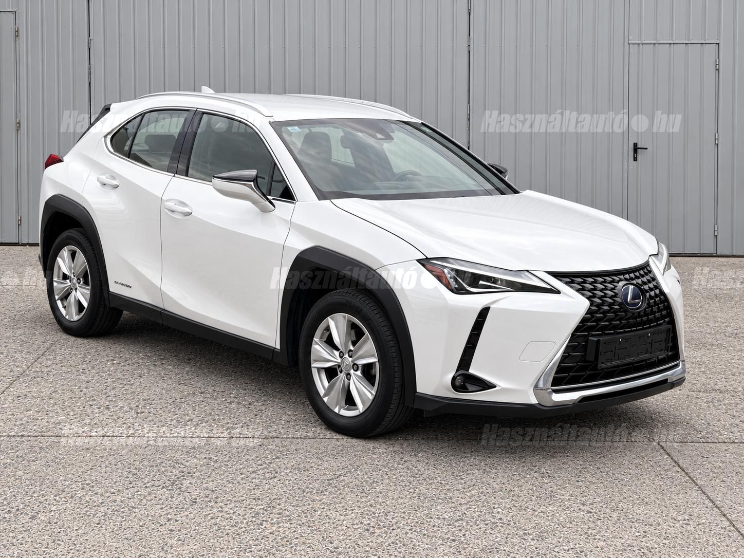 LEXUS UX 2022/2 - 1