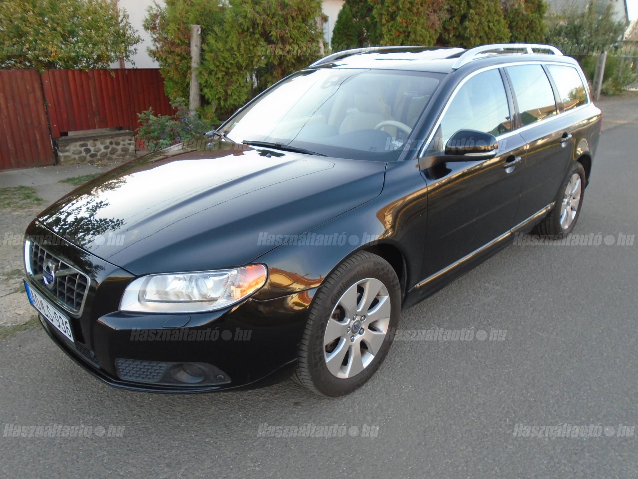 VOLVO V70 2011/5 - 1