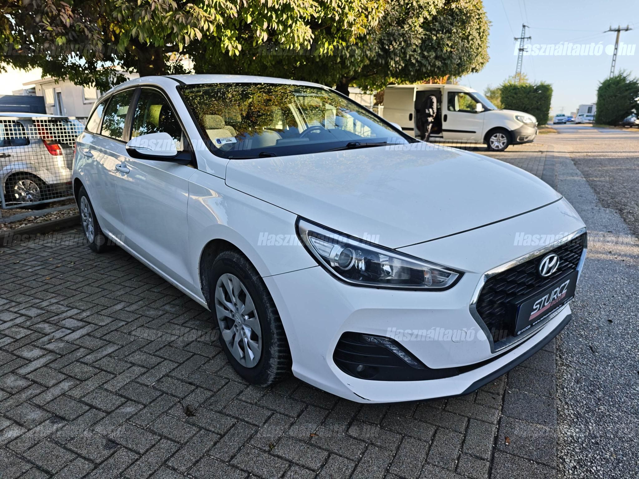 HYUNDAI I30 2018/12 - 1