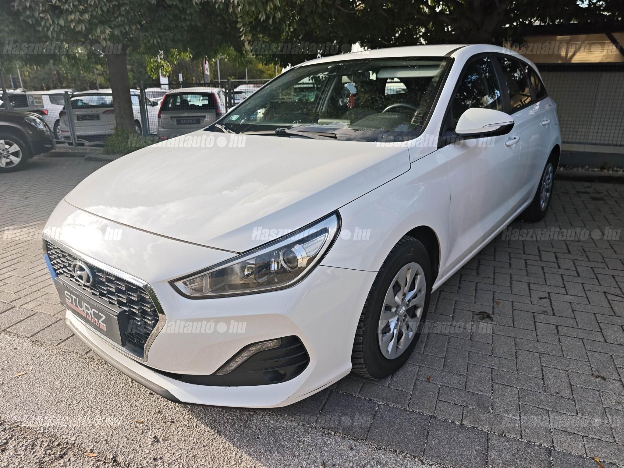 HYUNDAI I30 2018/12 - 1