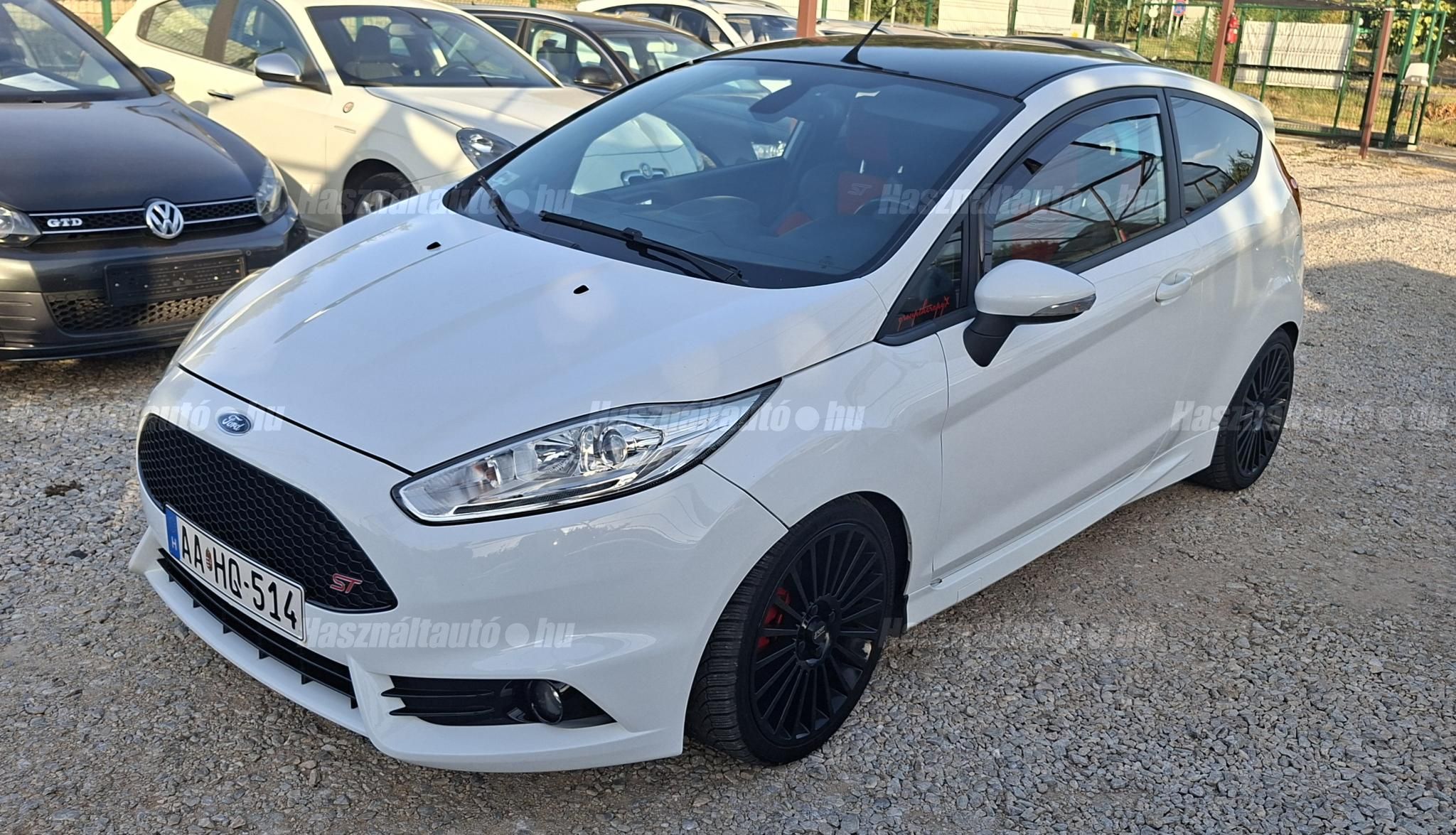 FORD FIESTA 2014/2 - 1