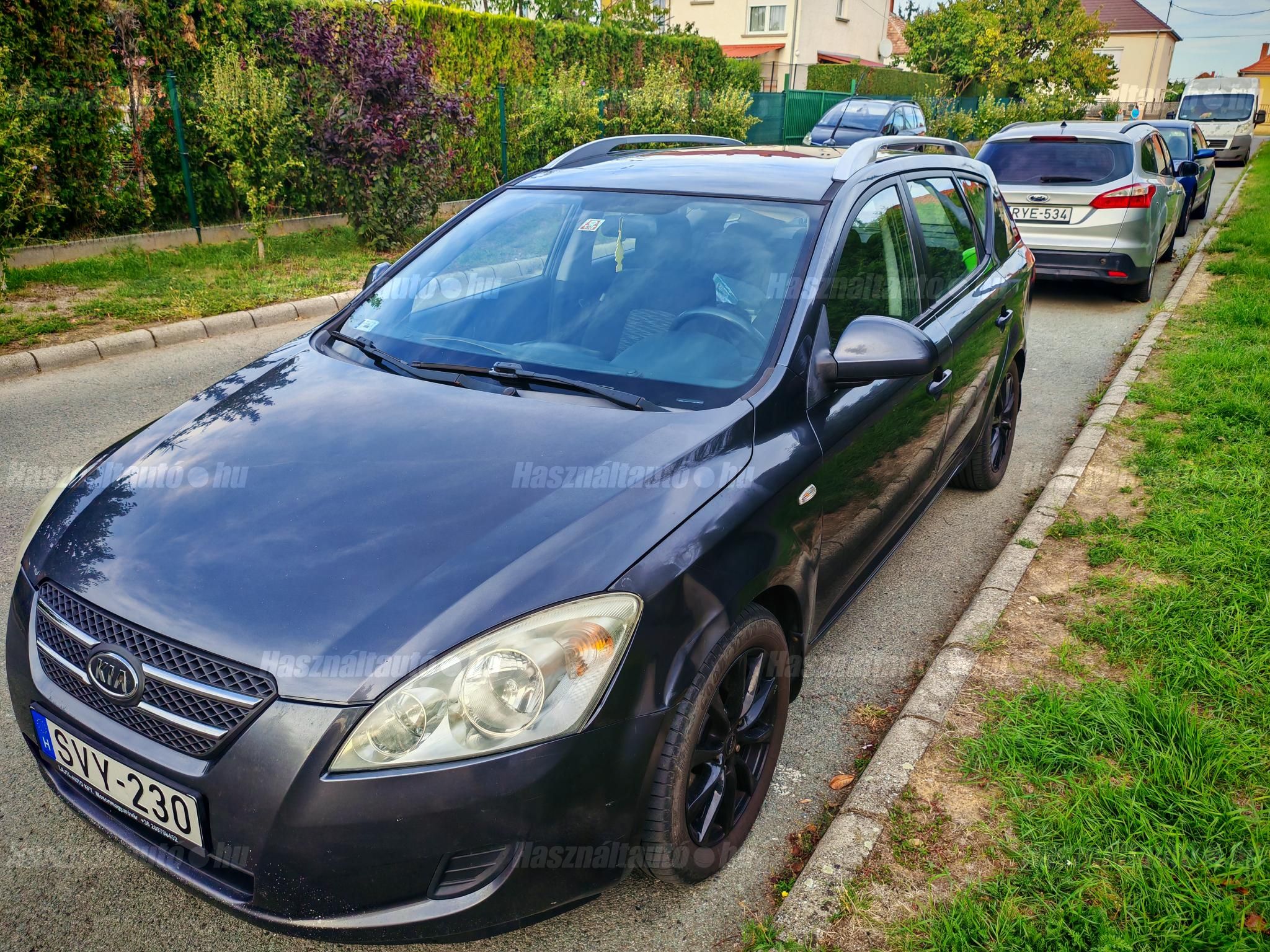 KIA CEE'D 2008/11 - 1