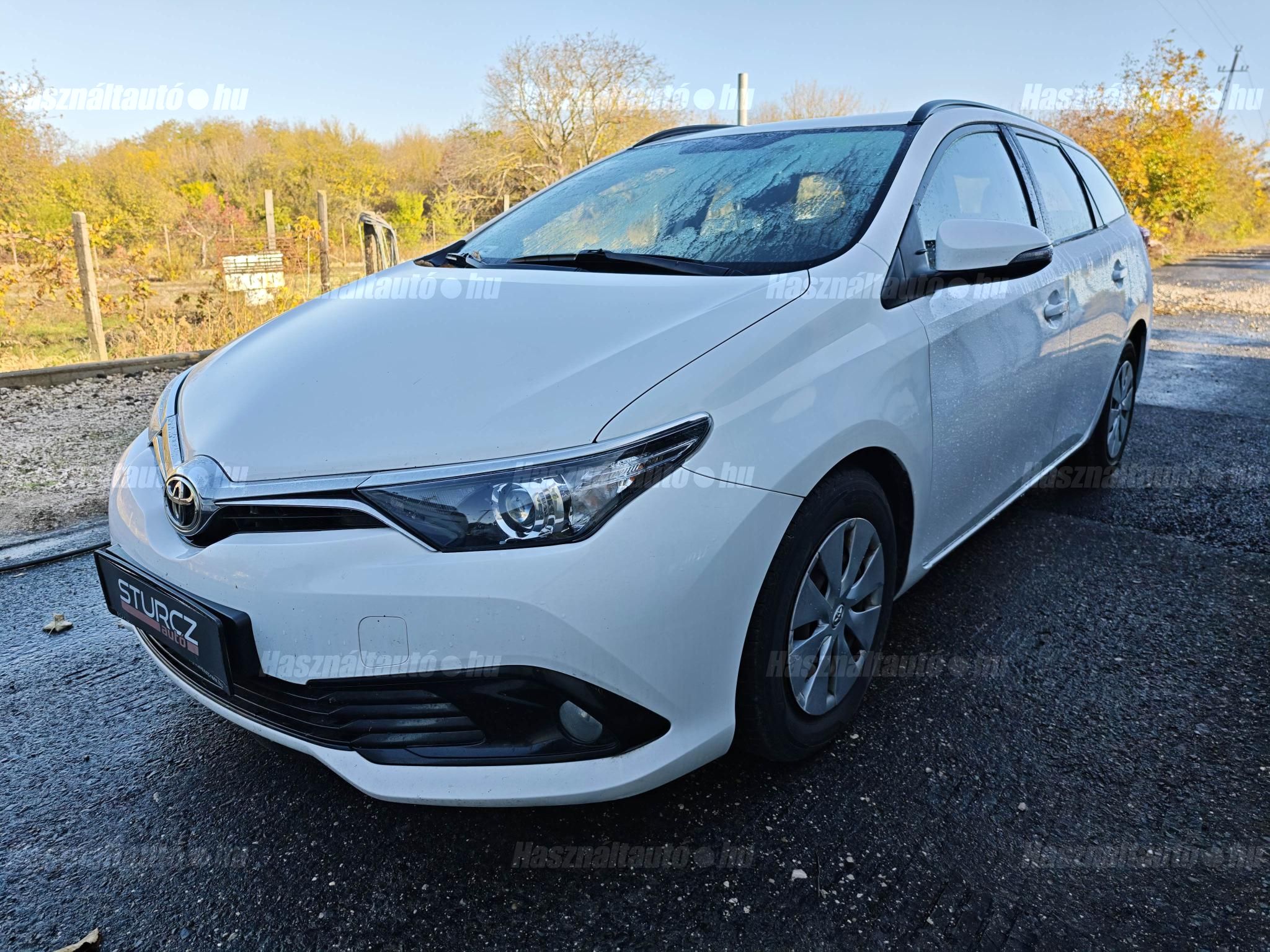 TOYOTA AURIS 2018/11 - 1