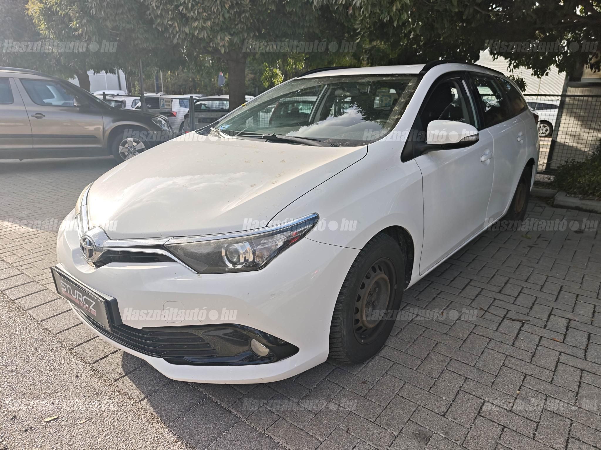 TOYOTA AURIS 2018/11 - 1
