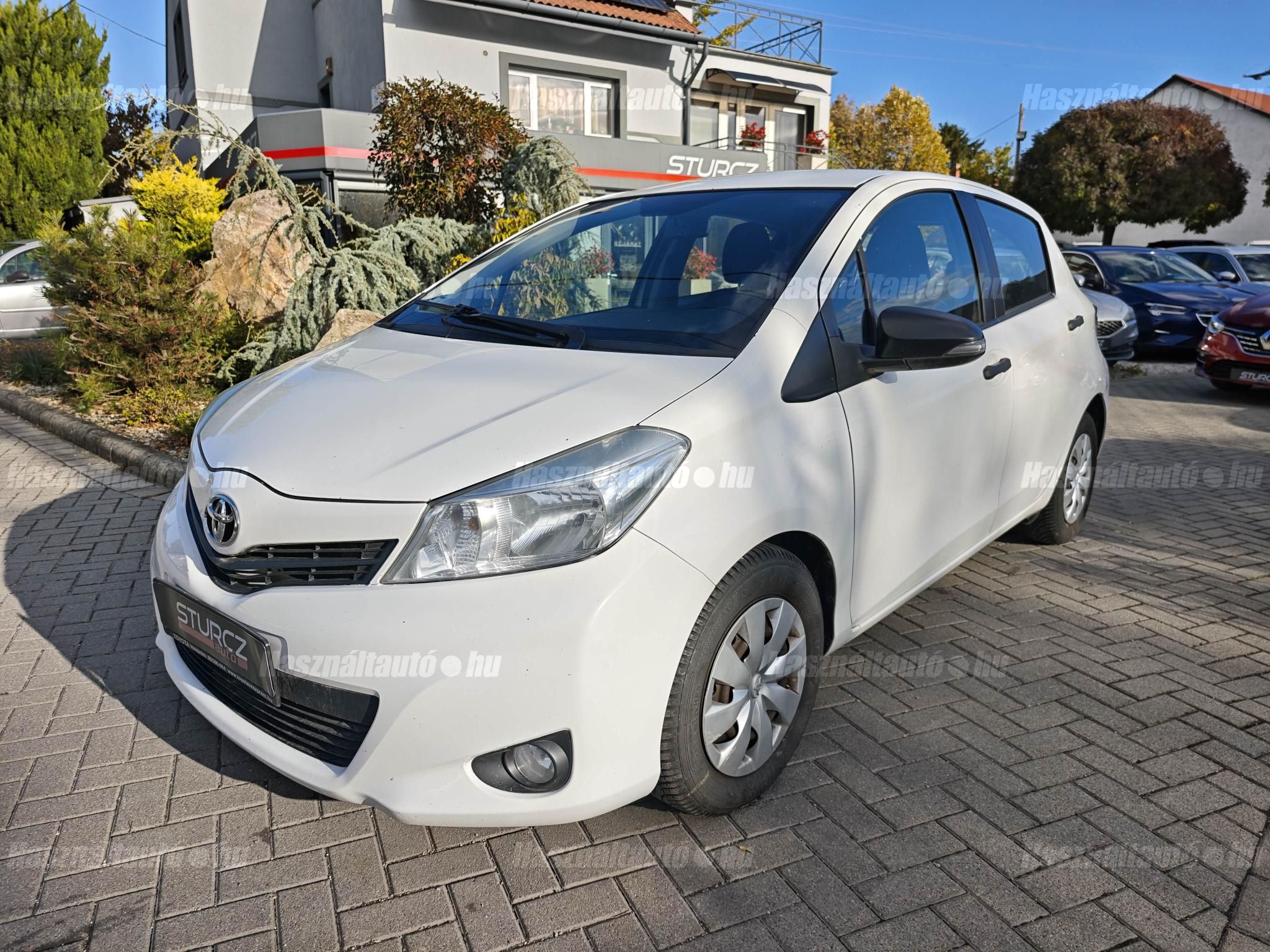 TOYOTA YARIS 2014/5 - 1