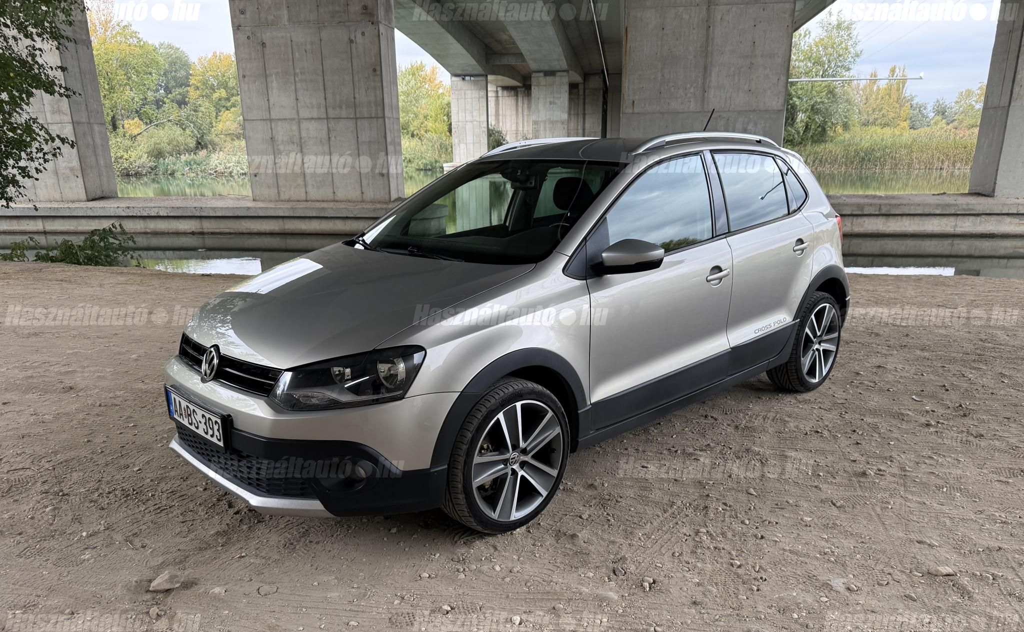 VOLKSWAGEN POLO V 2012/9 - 1