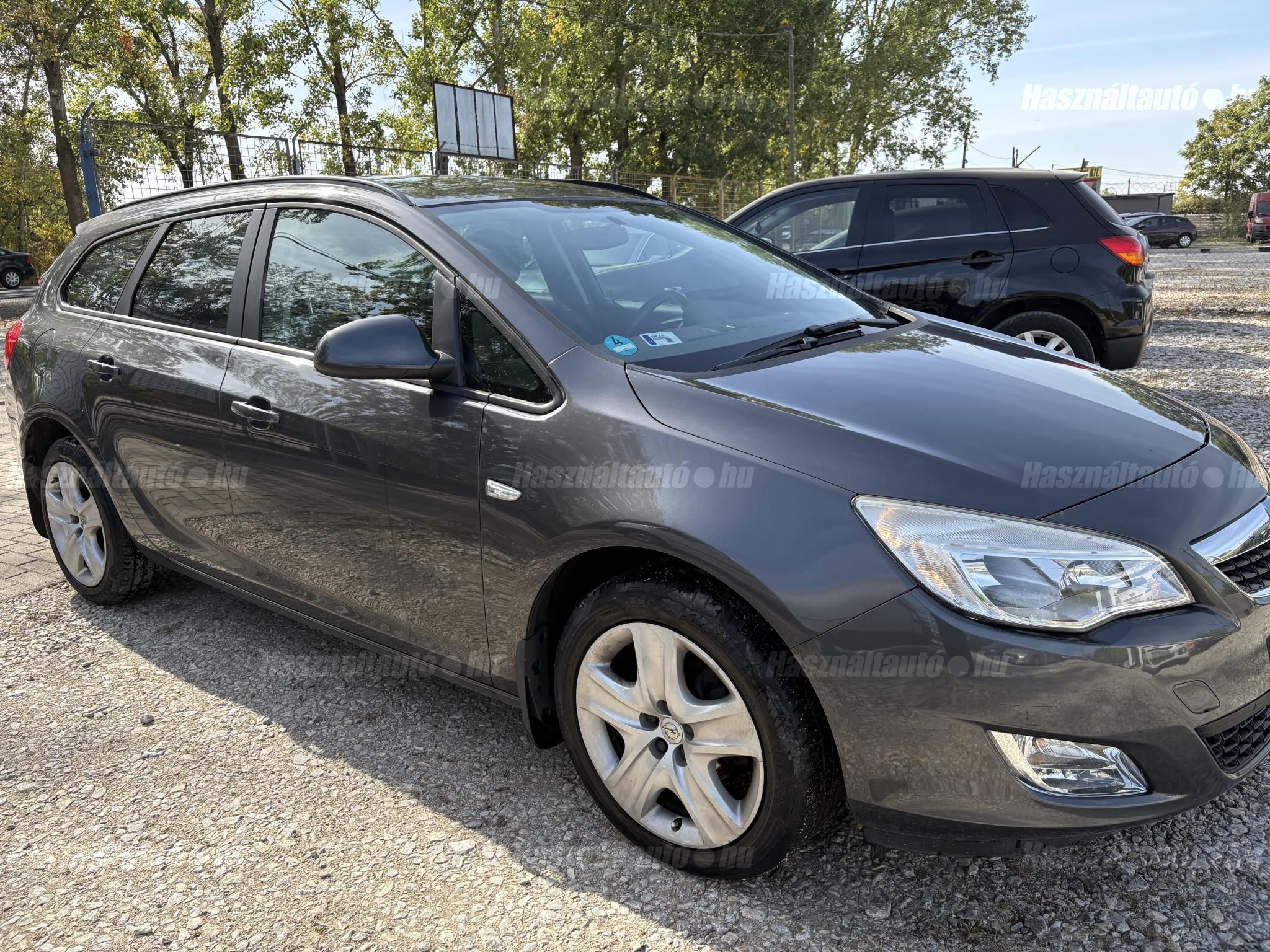 OPEL ASTRA J 2012/1 - 1