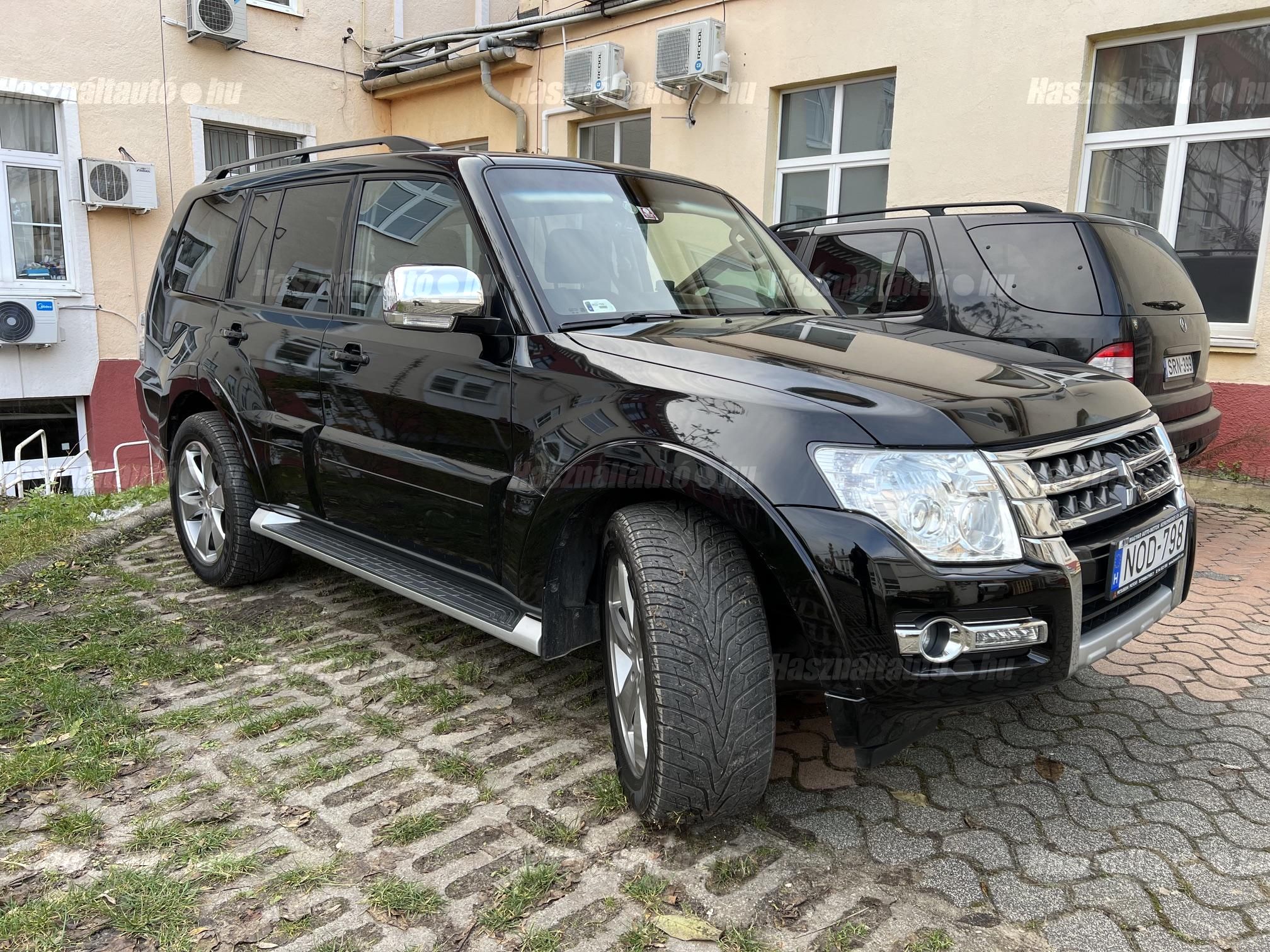 MITSUBISHI PAJERO 2016/4 - 1