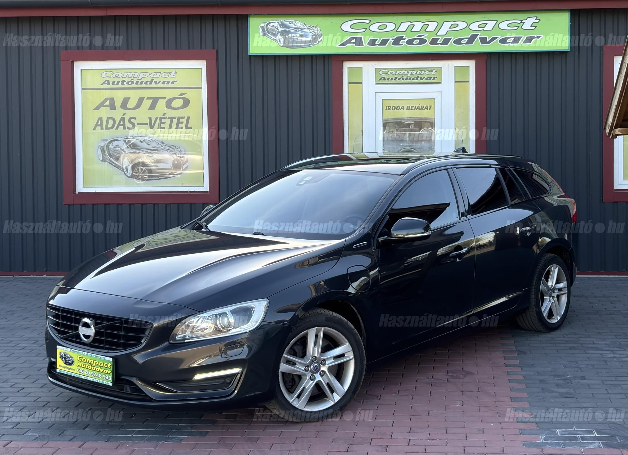 VOLVO V60 2013/10 - 1