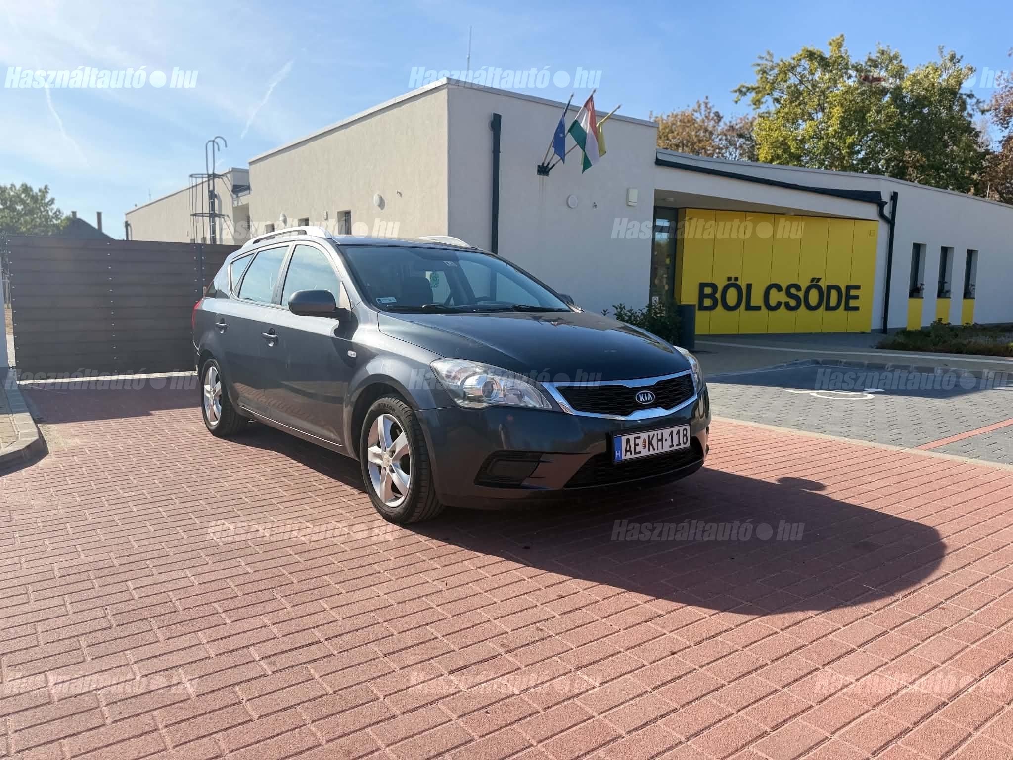 KIA CEE'D 2010/10 - 1