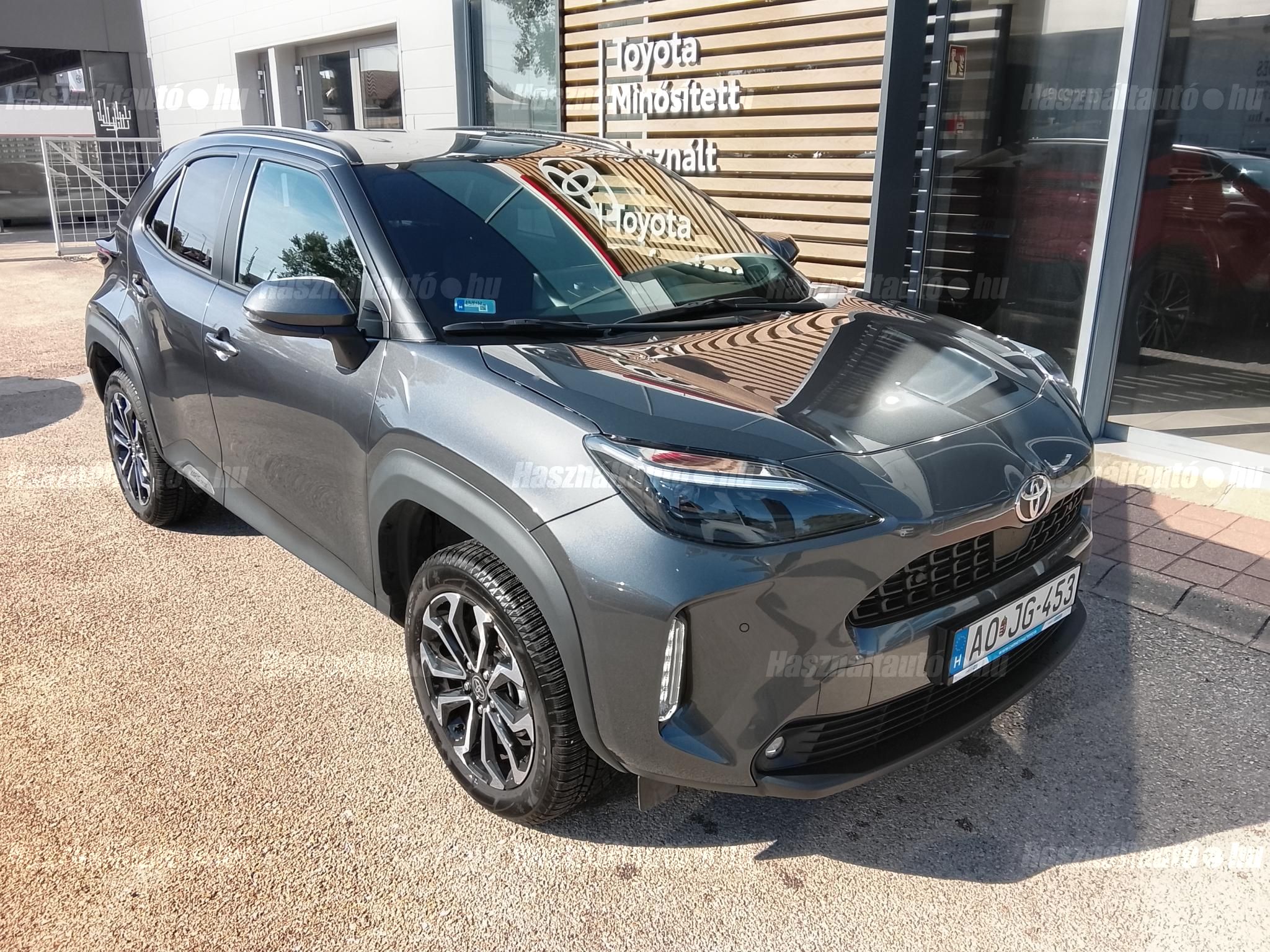 TOYOTA YARIS CROSS 2025/12 - 1
